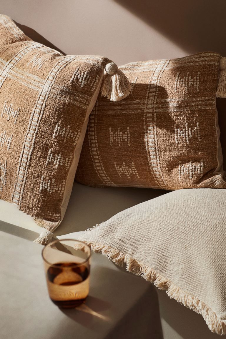 Tasseled Cushion Cover | H&M (US + CA)