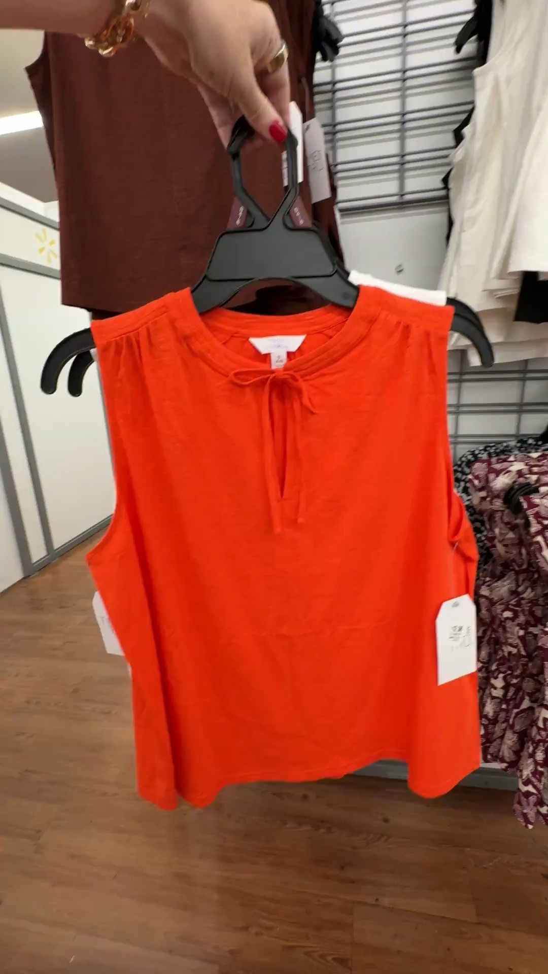 Walmart time and tru tie tank

#LTKootd #LTKmomlife