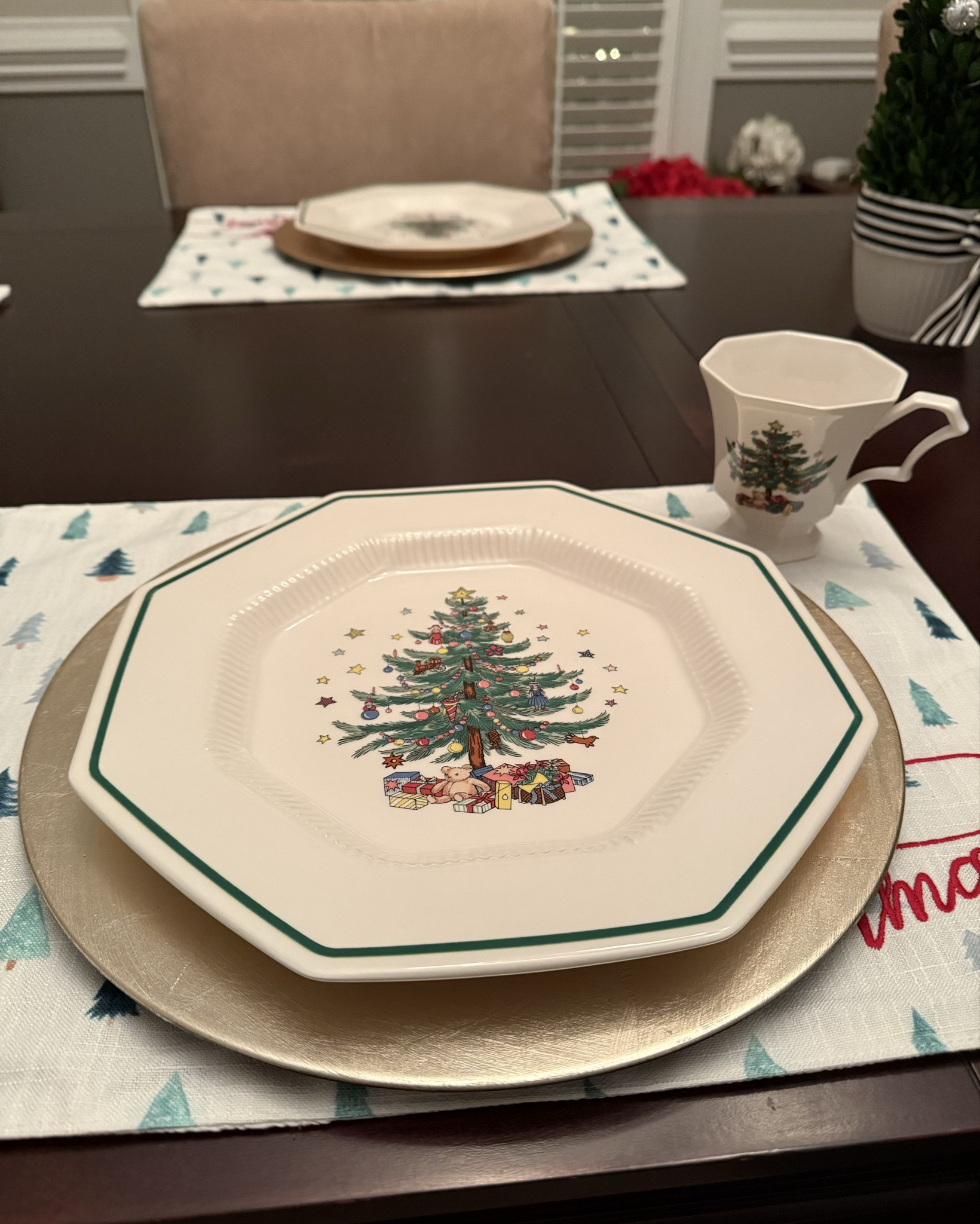 Nikko Christmastime Place settings, Christmas table, Christmas plates, Replacements, Spode Christmas Tree, & formal Christmas🎄

#LTKSeasonal #LTKHoliday #LTKHome