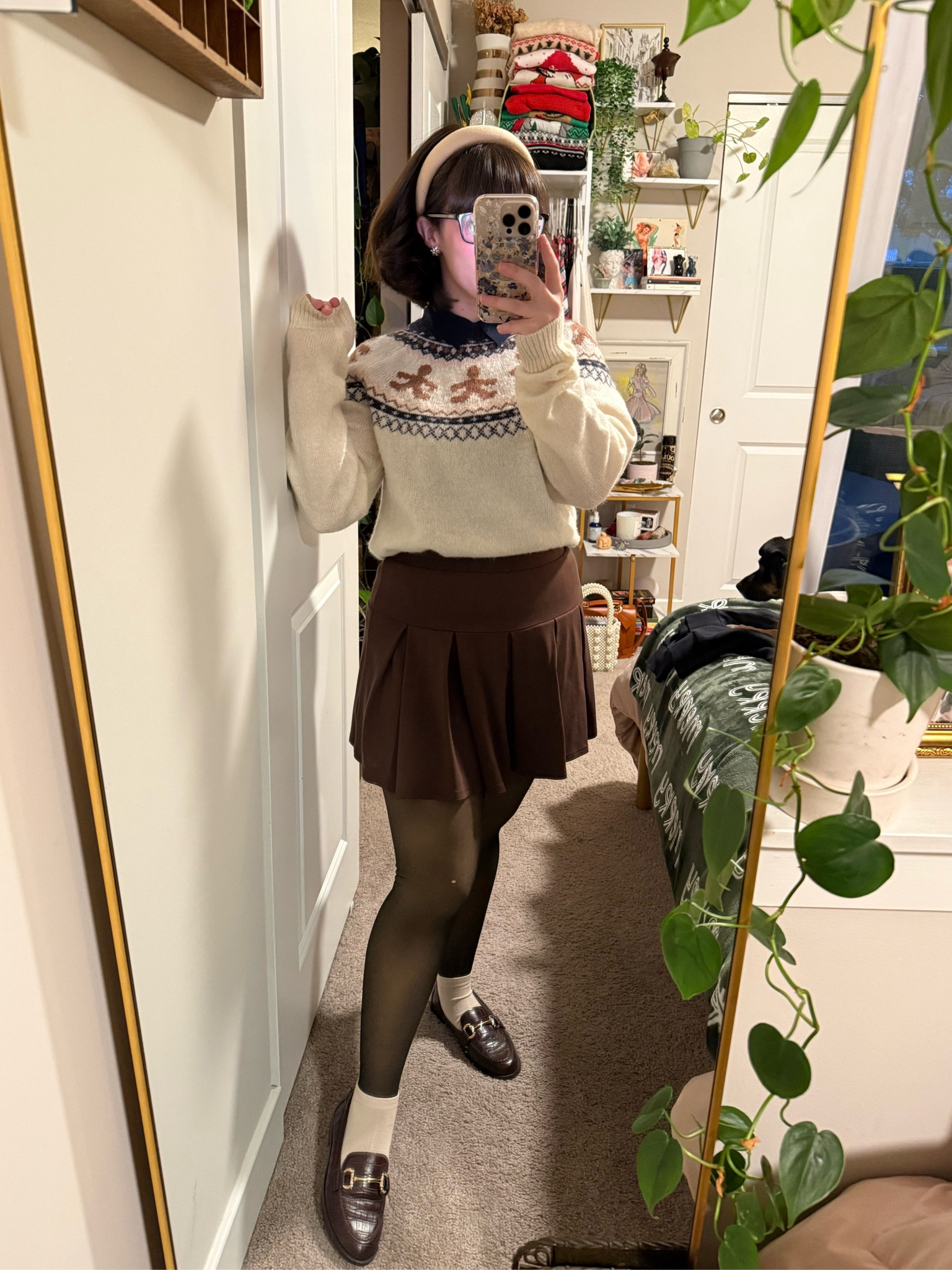 You don’t have to wear red and green to be Christmas-y! 

#LTKWorkwear #LTKHoliday #LTKStyleTip