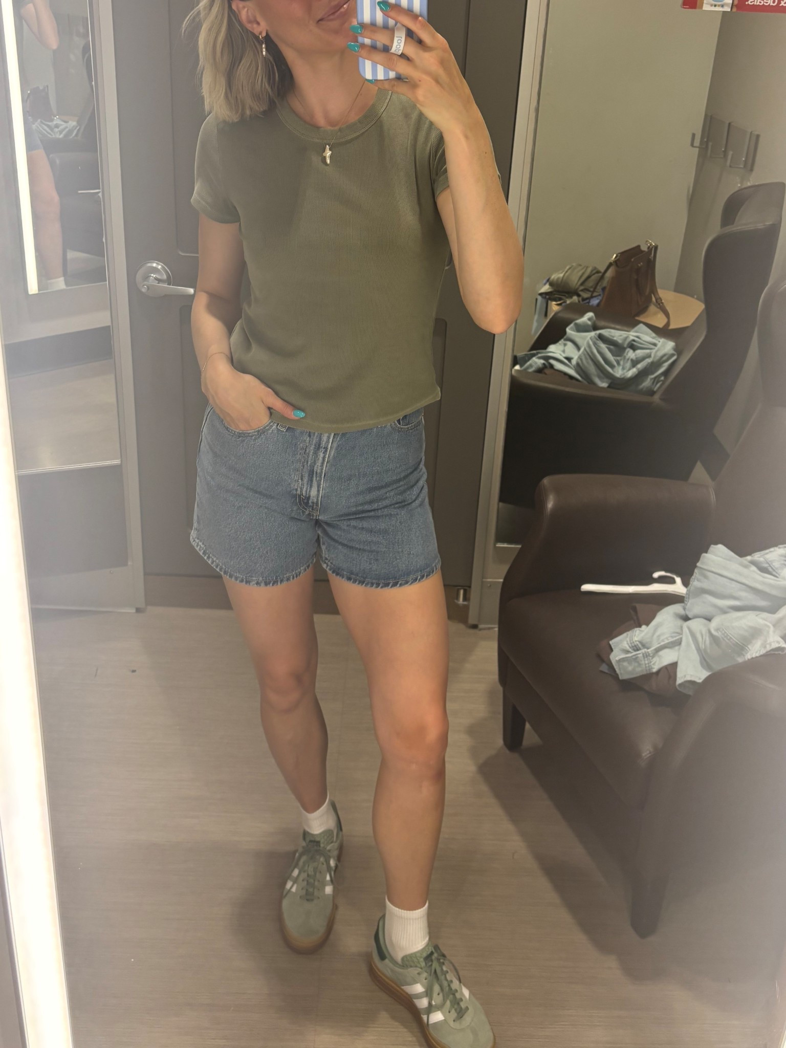 My favorite shorts I’ve ever owned🤩

#LTKOver40 #LTKSeasonal #LTKStyleTip