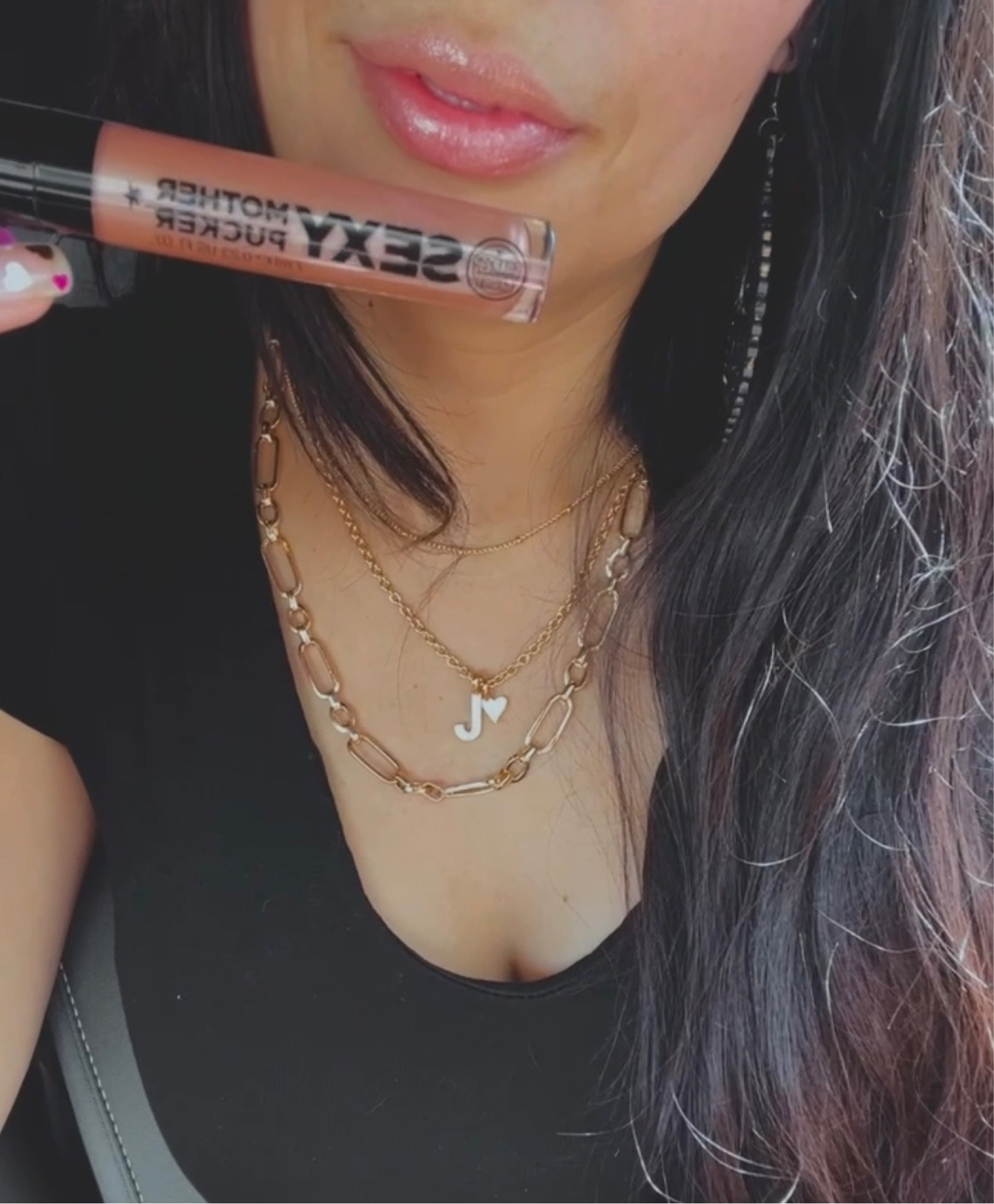💗V-day lips 😍🥰😘
Dress: small


#LTKFind #LTKGiftGuide #LTKbeauty