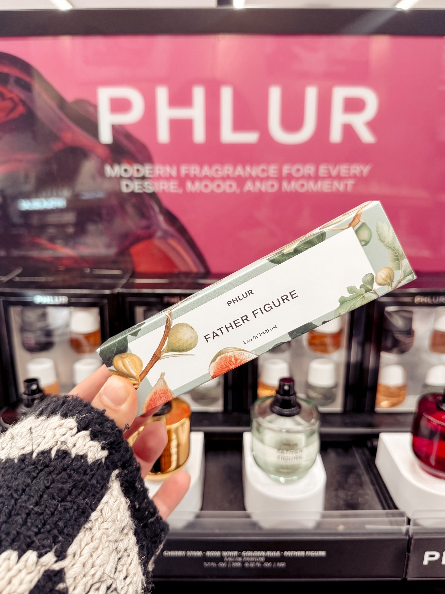 { phlur ❥

• Father Figure 

use code SAVEGIFTS to save 20% off your entire purchase - one time use. 

Clean Fragrance . Sephora Holiday Sale . Gift Guide for Her . Beauty Gift Guide }

#LTKBeauty #LTKGiftGuide #LTKFindsUnder50