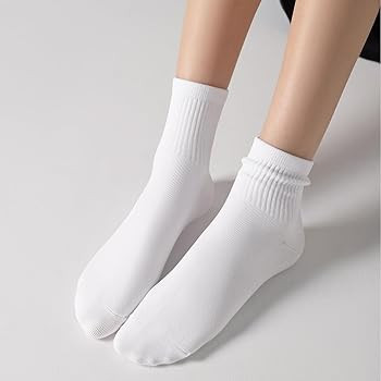 DIBAOLONG Womens Mini Crew Socks Casual Cute Soft Ankle Socks 6 Pairs, Size 5-10 | Amazon (US)