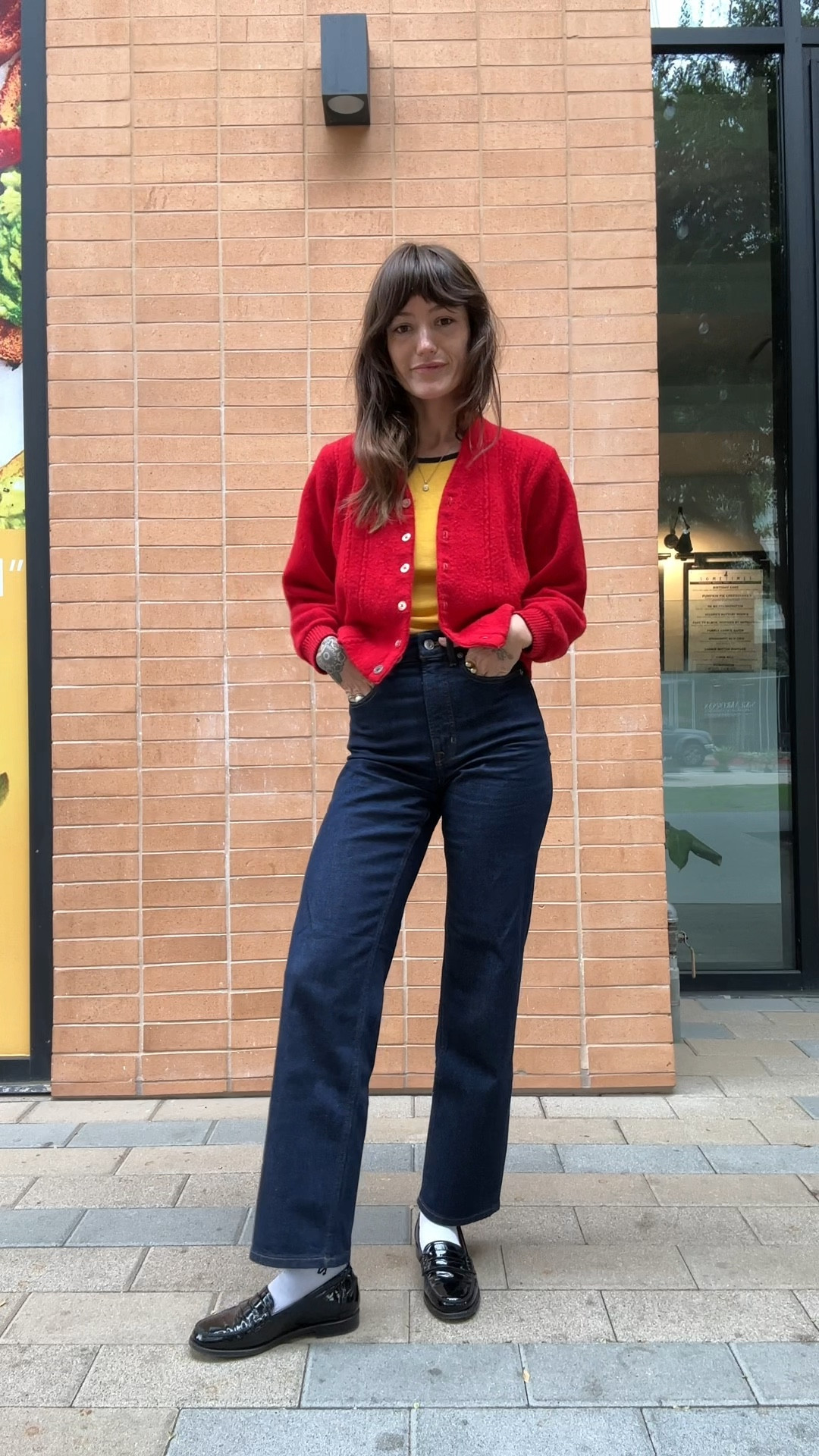 I’m wearing a 24L in the jeans!

#LTKStyleTip #LTKShoeCrush #LTKVideo