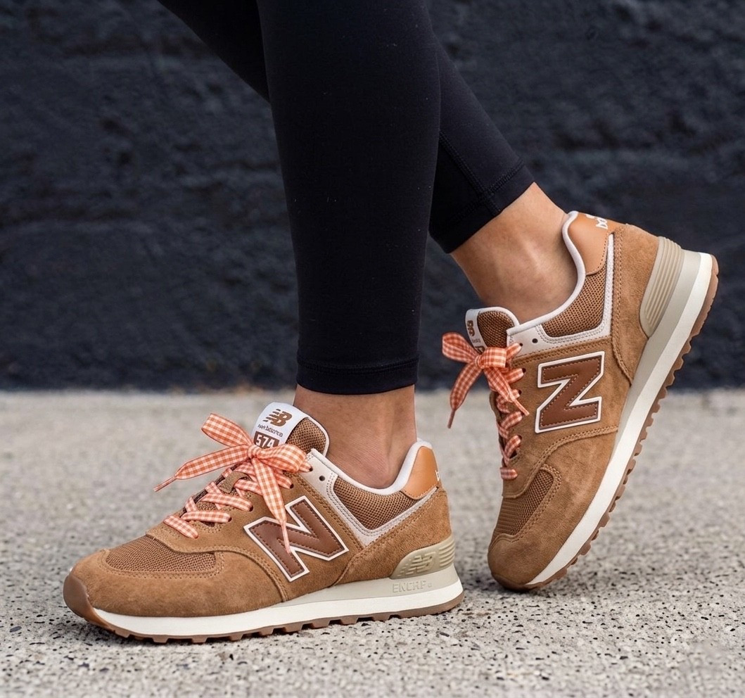 These New Balance 574s are the kind of sneakers that make every outfit look effortlessly put together 🤎. They run true to size, are incredibly comfortable, and the neutral color goes with everything from leggings to denim. I changed the laces for under $10!