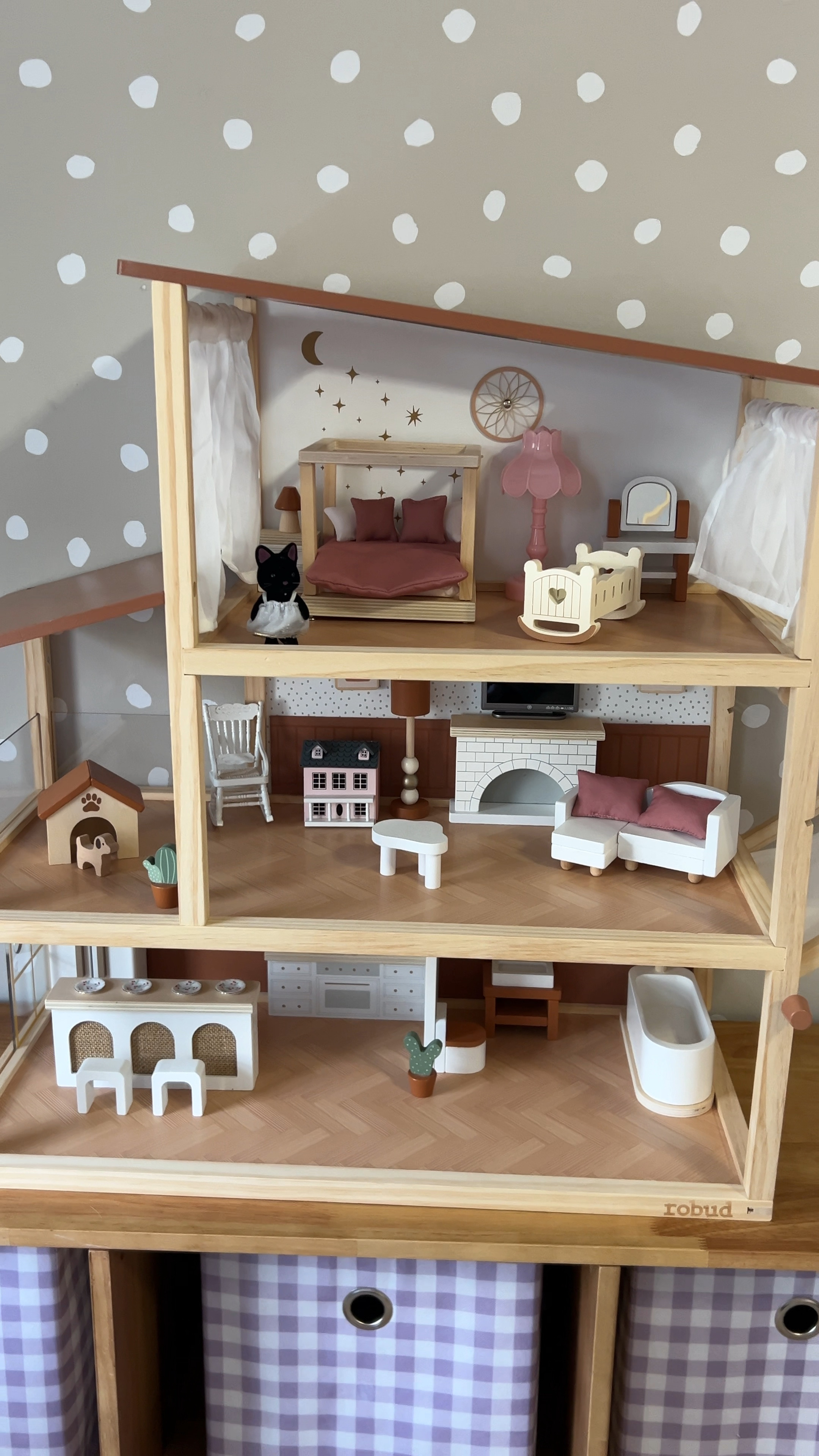 The most beautiful dollhouse! Would make for a perfect birthday or Christmas gift 🎀🤍

#LTKGiftGuide #LTKHoliday #LTKKids