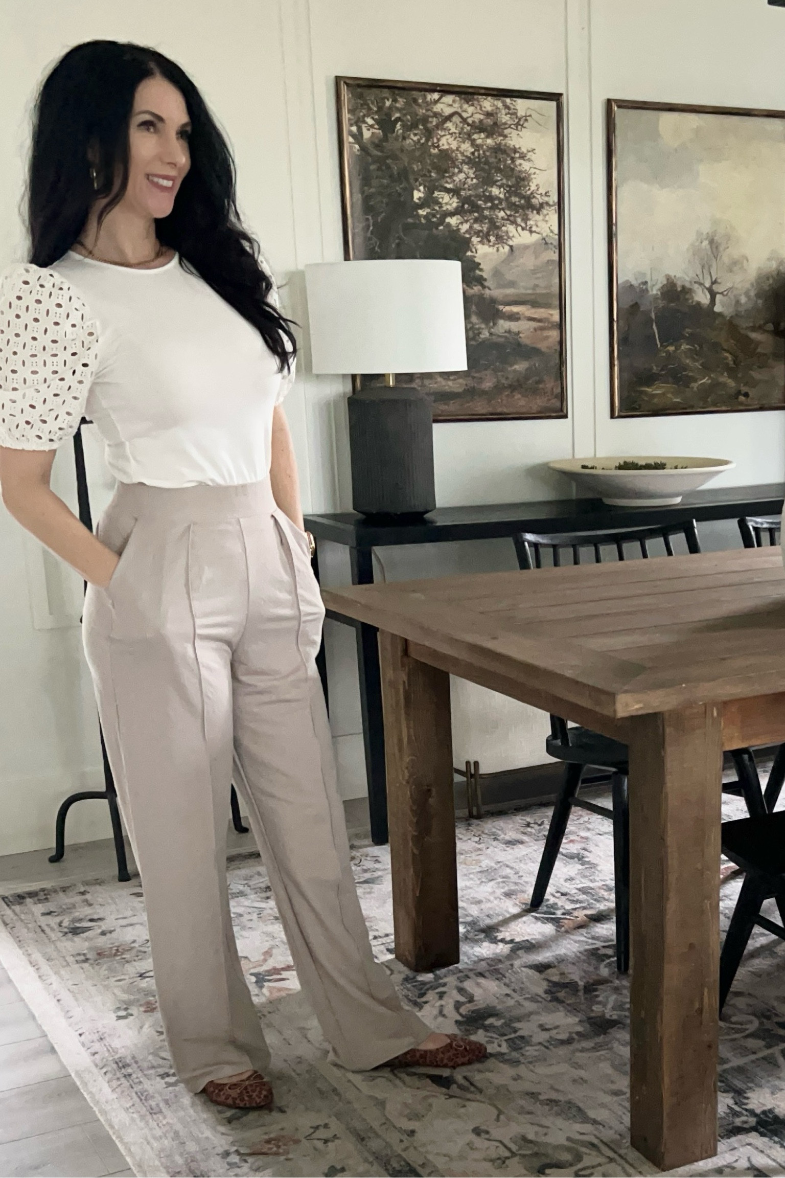 I think a puff sleeve top is so cute! Love this look from H&M. Comfy wide leg pants (with pockets) ..these will be a Spring staple paired with ballerina flats. 
Ladies fashion, affordable spring wardrobe 