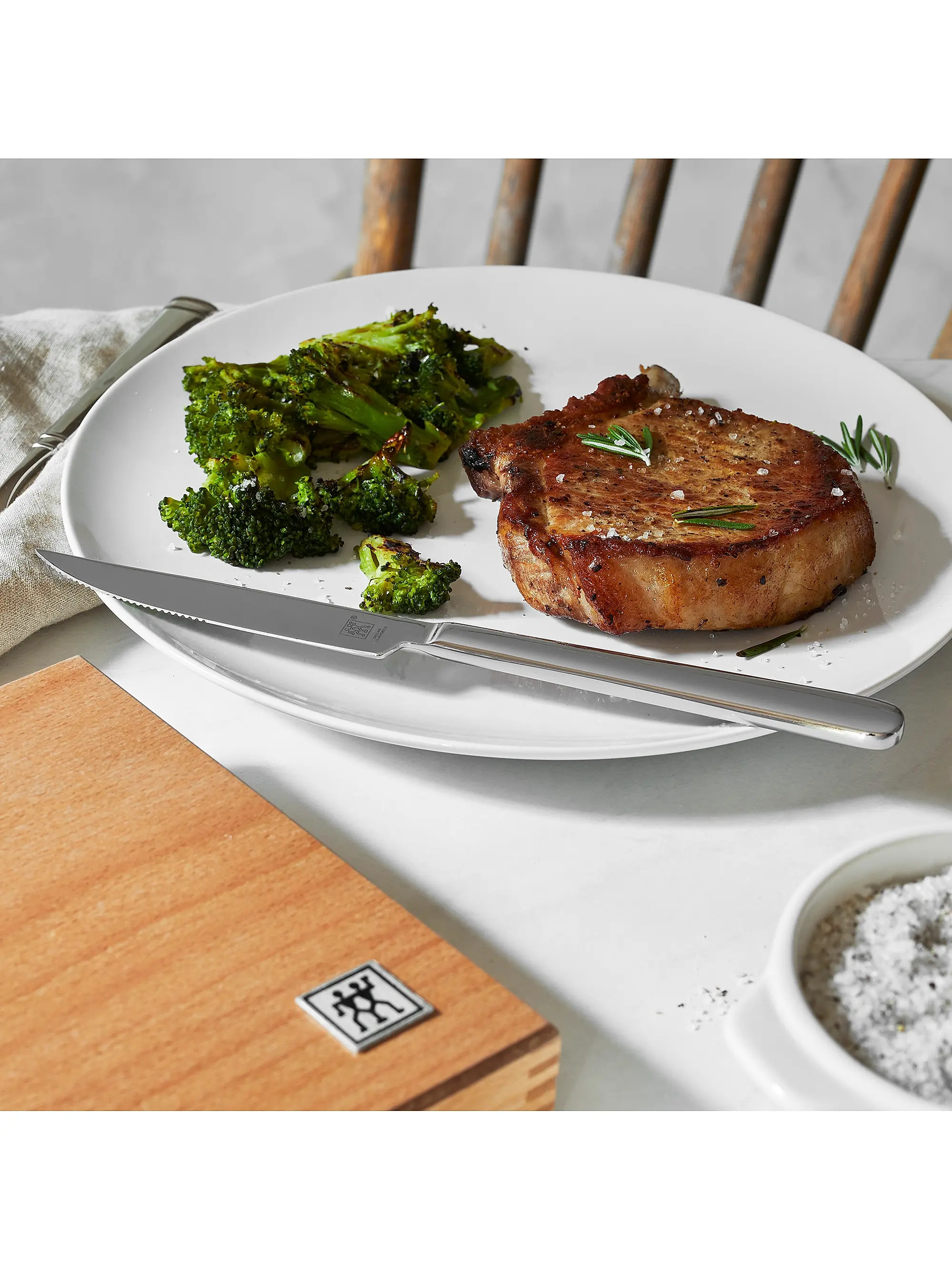 ZWILLING J.A. Henckels 8-Piece Stainless Steel Steak Knife Set with Presentation Case | Saks Fift... | Saks Fifth Avenue