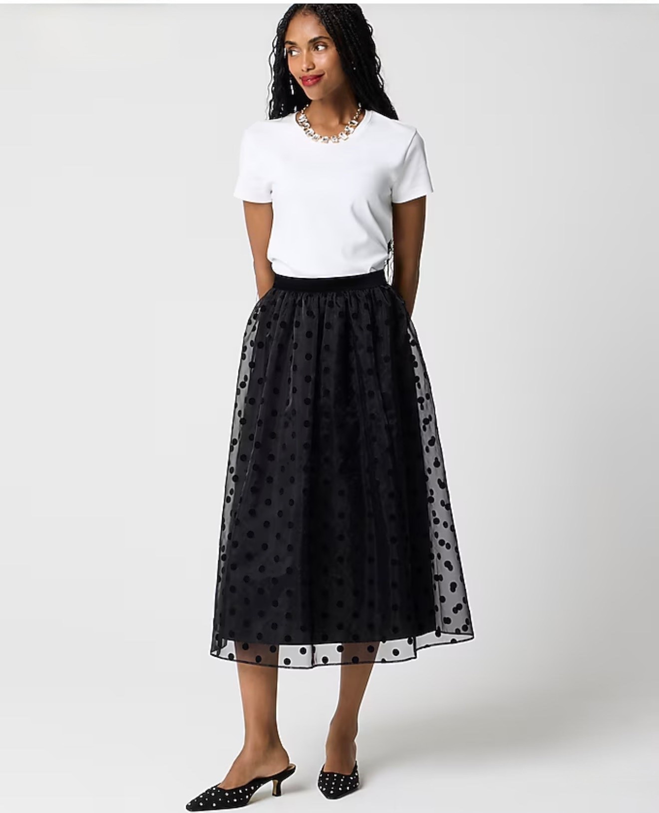 Dot midi skirt


#LTKCyberWeek #LTKHoliday #LTKGiftGuide