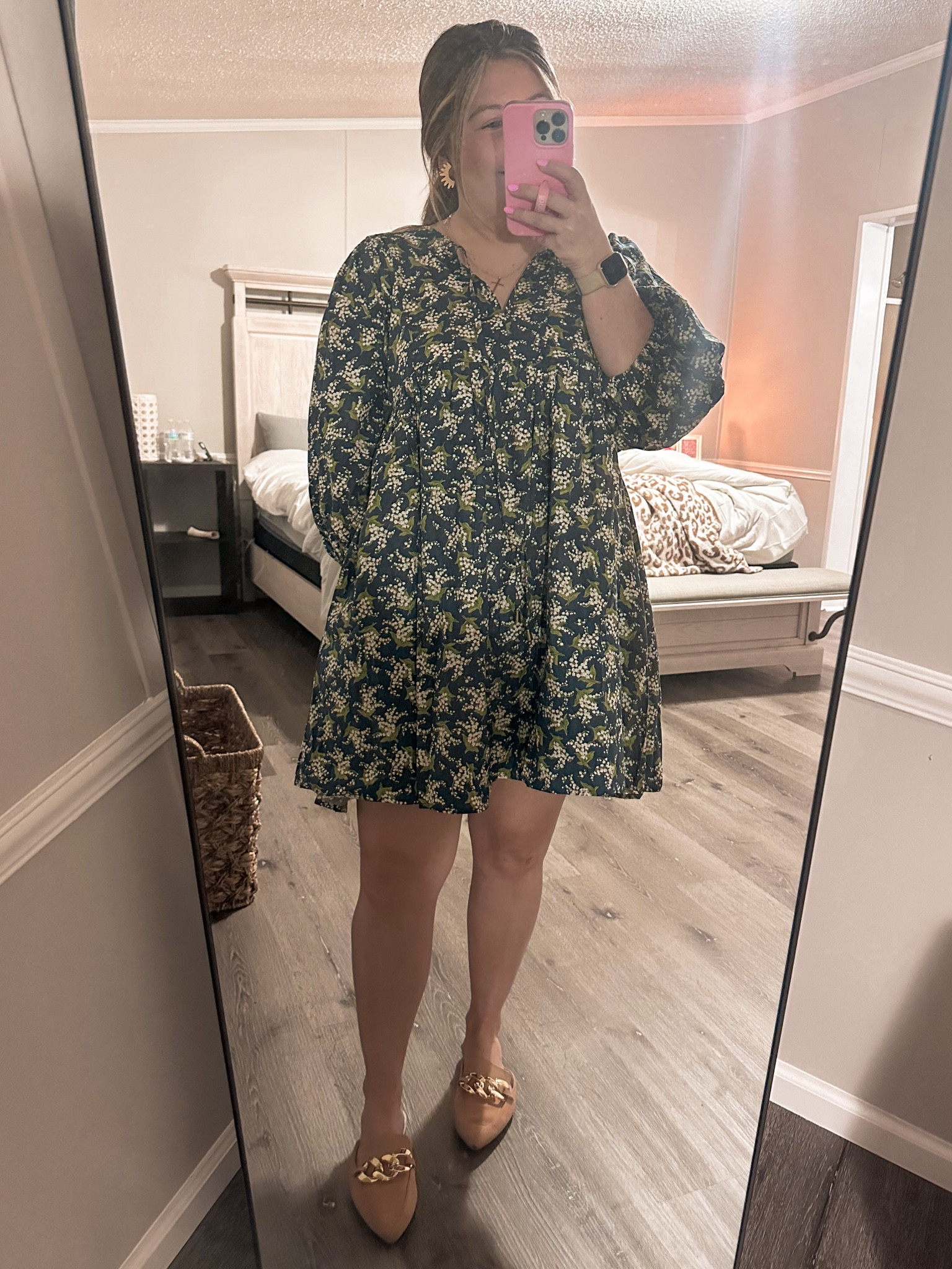 who is ready for spring weather?? 

love the ease of throwing on a dress and flats or sandals 

#LTKWorkwear #LTKStyleTip #LTKFindsUnder50