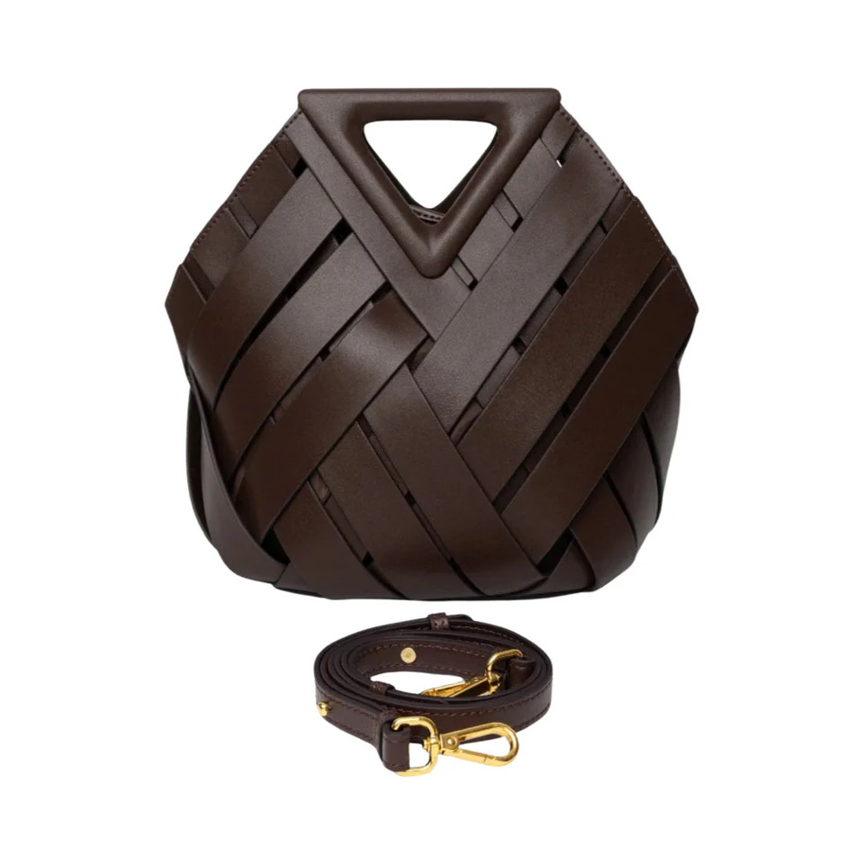 ANNIKA | ALL SANTAELLA