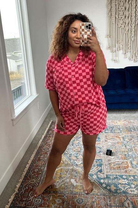 The cuuuutest Valentines Day pajamas that you can also wear year round! Size XL and oversized. Size down for a more fitted look! 
Pink lily, checkered 

#LTKunder50 #LTKcurves #LTKFind