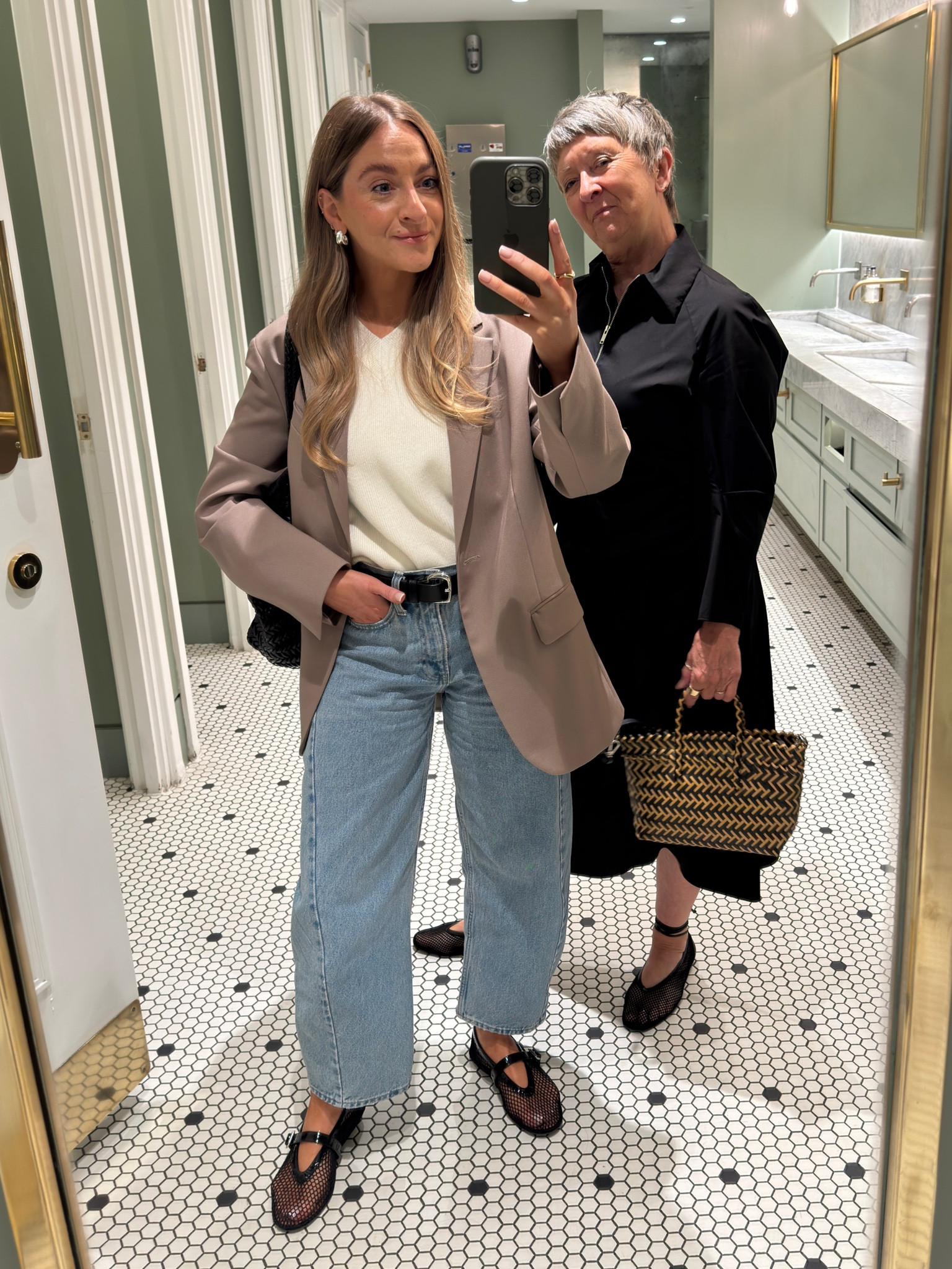 Outfit of the day for a shopping trip to Bicester village.

My blazer is very old ARKET but this one I’ve linked is super similar! 
*my jeans run roomy so I took a size down. 

#LTKautumn #LTKstyletip #LTKluxury