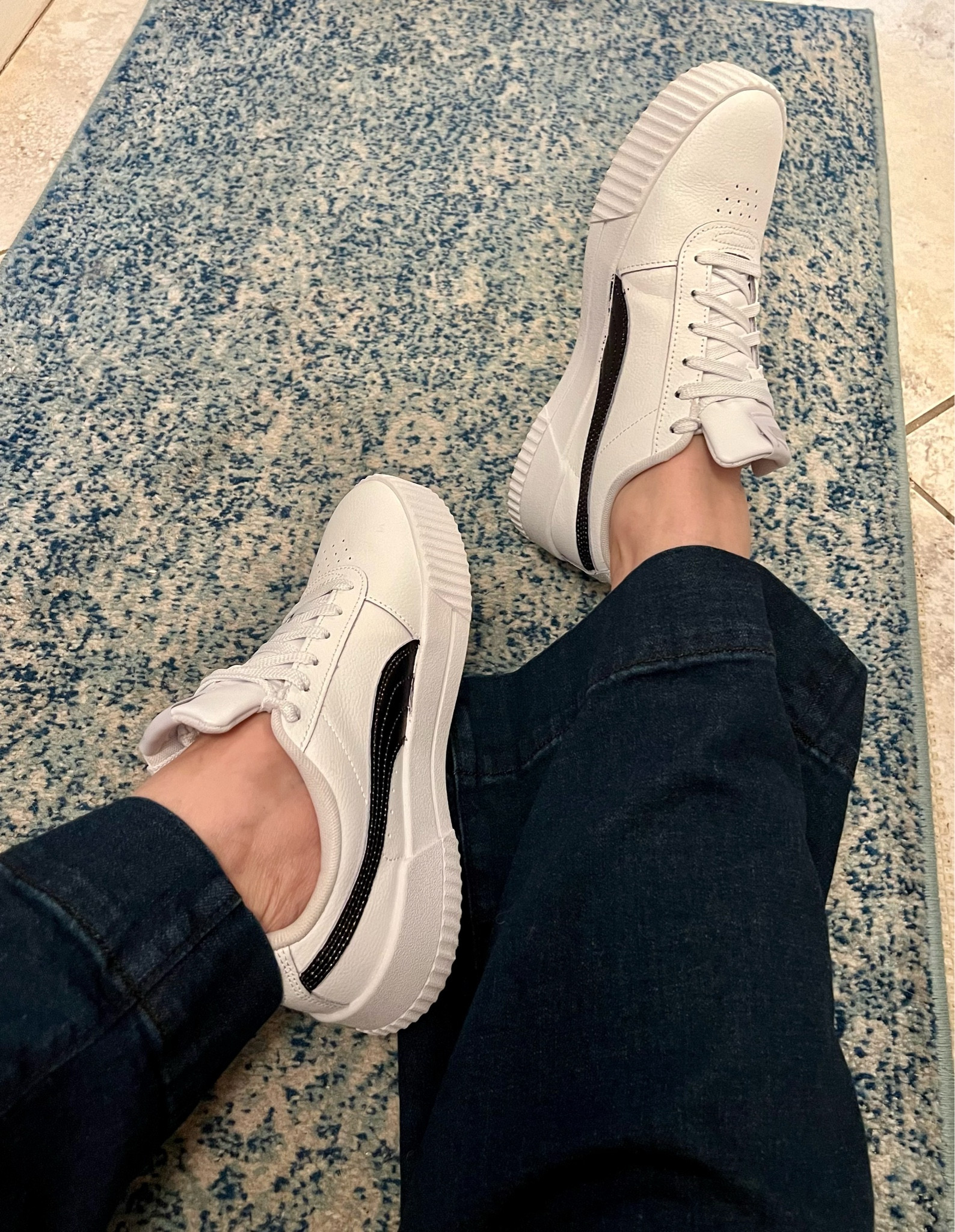 Obsessed with these white sneakers  

#LTKshoecrush #LTKfindsunder100 #LTKworkwear