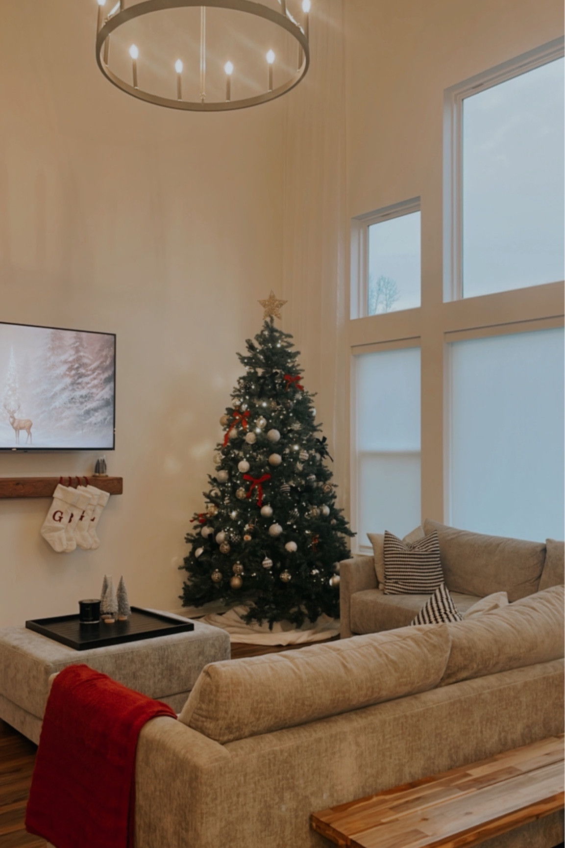 C O Z Y / / Holiday decor linked here! 

#LTKhome #LTKHoliday #LTKSeasonal