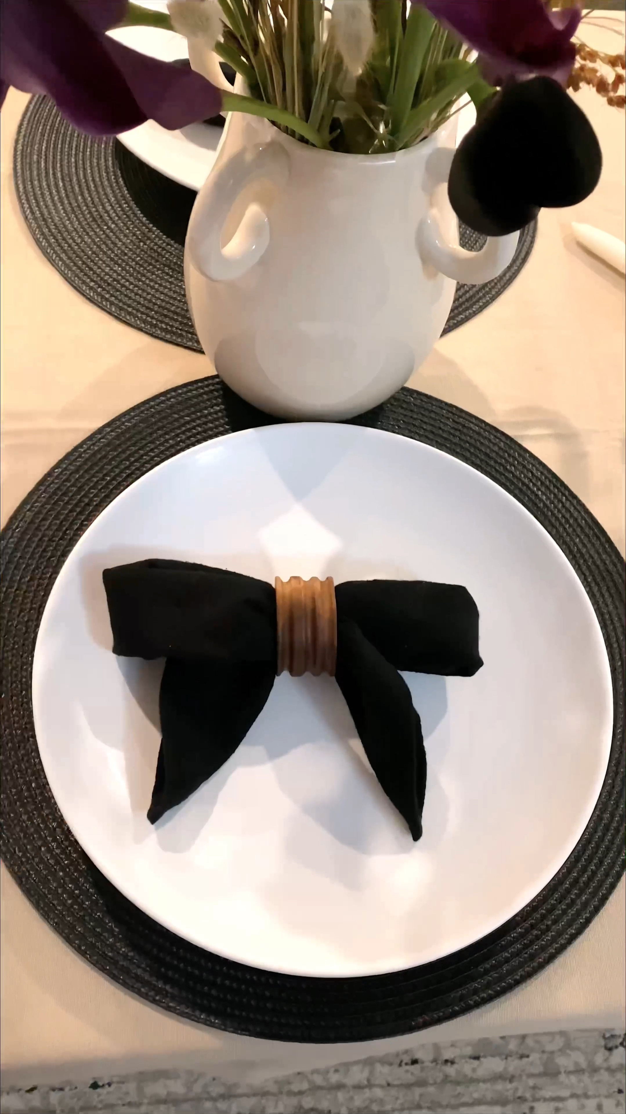Spruce up your table scape with these adorable napkin bows! 

#LTKSeasonal #LTKHoliday #LTKhome