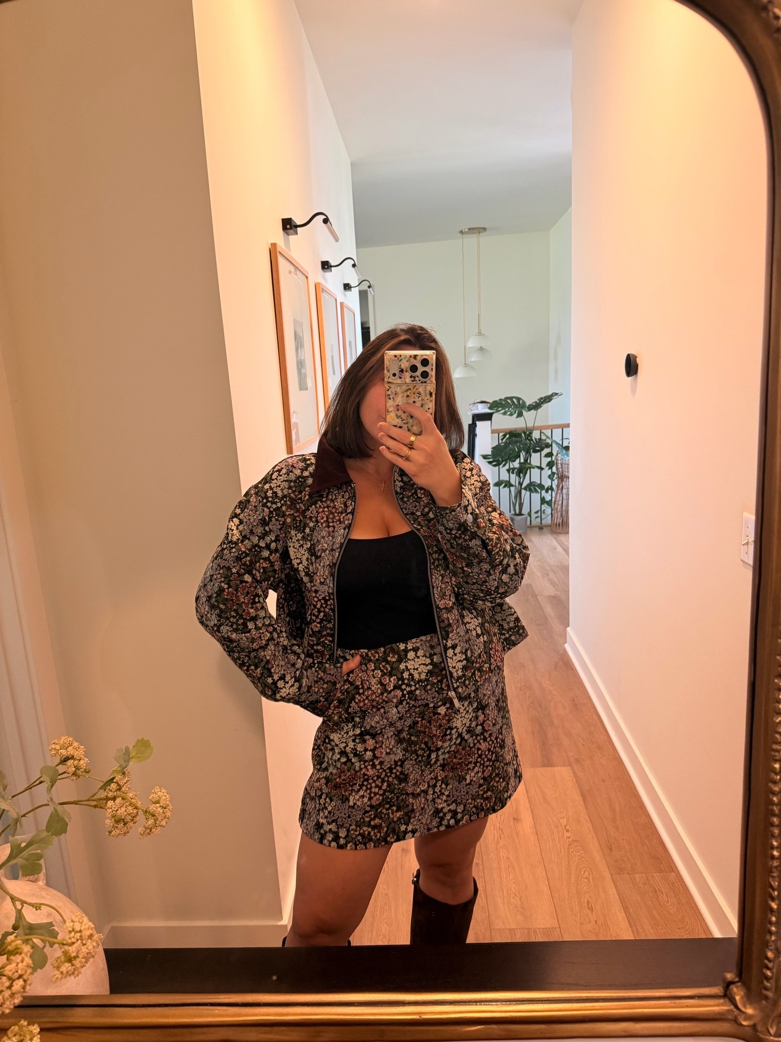 Floral print fall skirt and jacket set, affordable! Size L skirt is perfect, the jacket is L but too big!