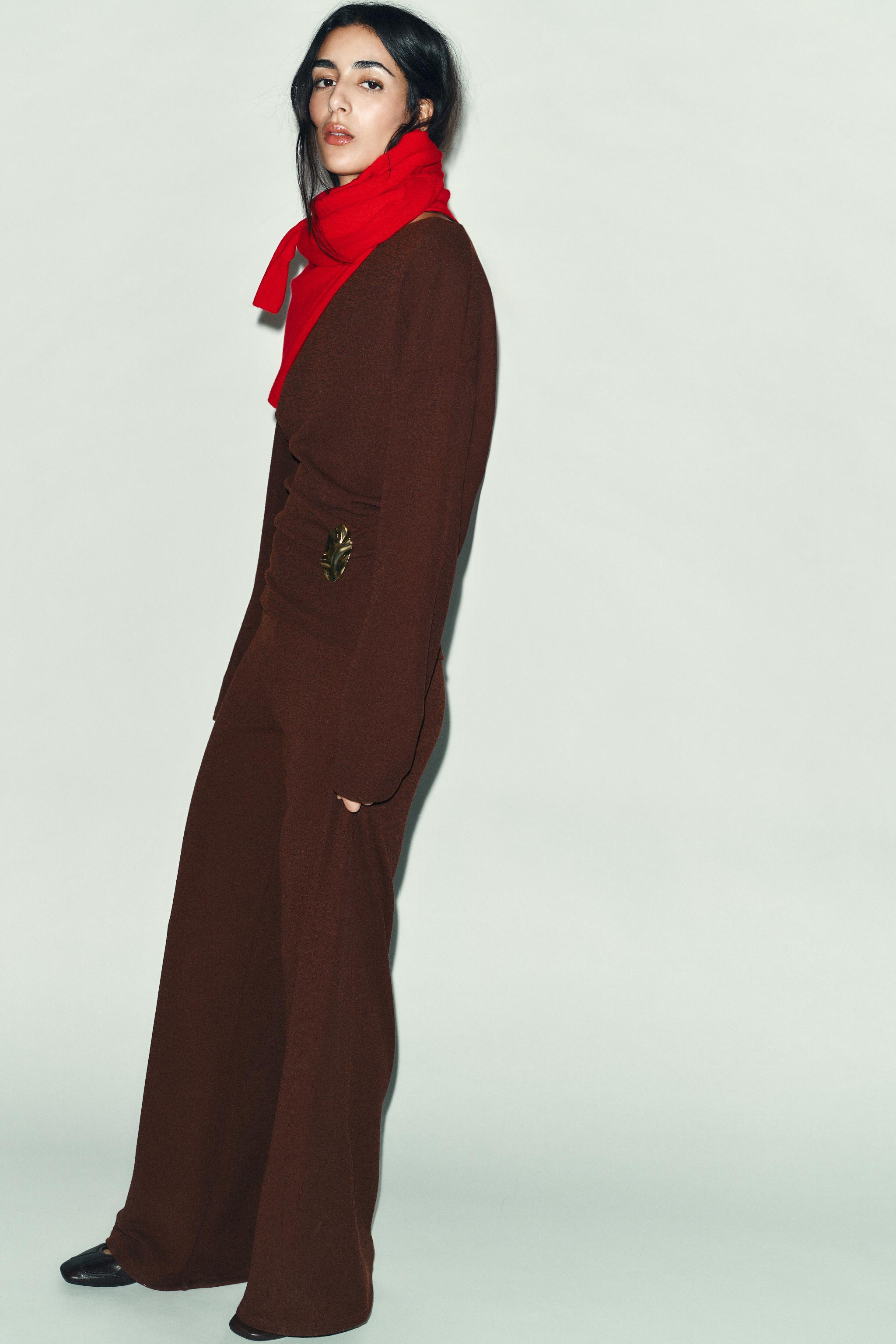 TEXTURED BUCKLE TOP | Zara US