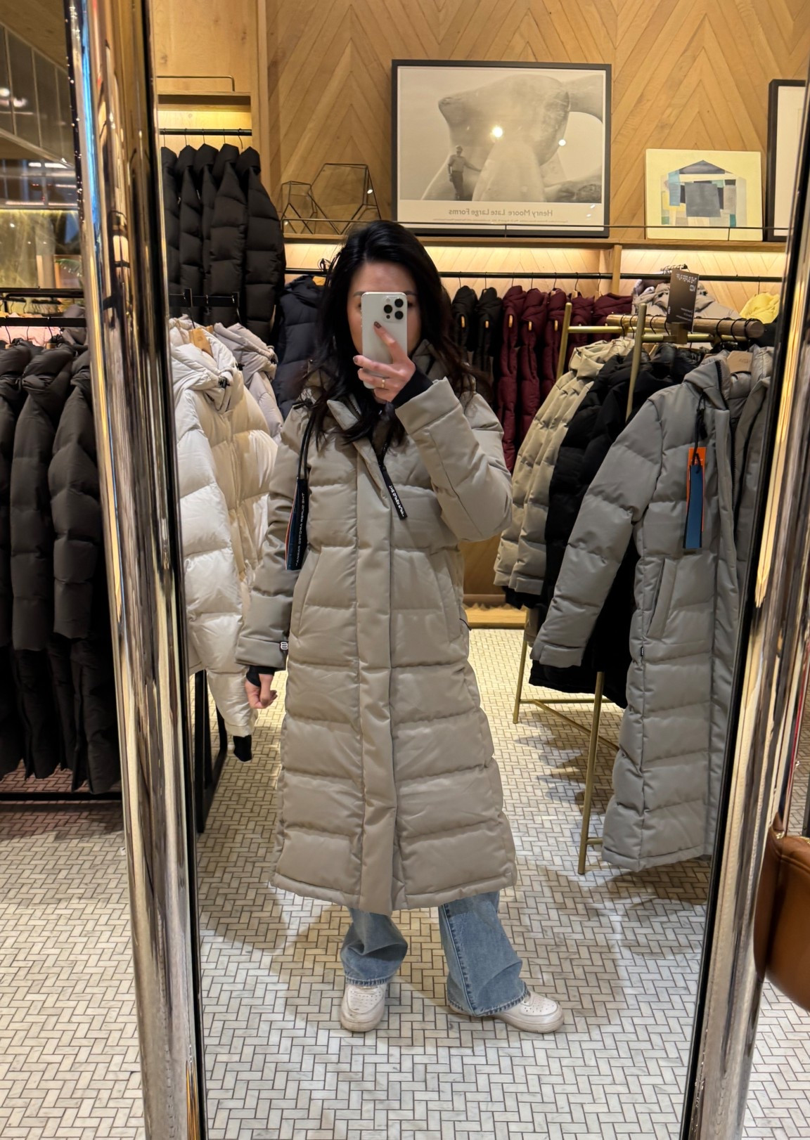 The newest Super Puff from Aritzia in modern taupe. Wearing XXS. Slightly more tapered than the Super Puff Long.

#blackfridaysale #aritzia #wintercoat #puffercoat #superpuff #pufferjacket #warmcoat #snowgear #winter 

#LTKwinter #LTKsale #LTKgiftguide