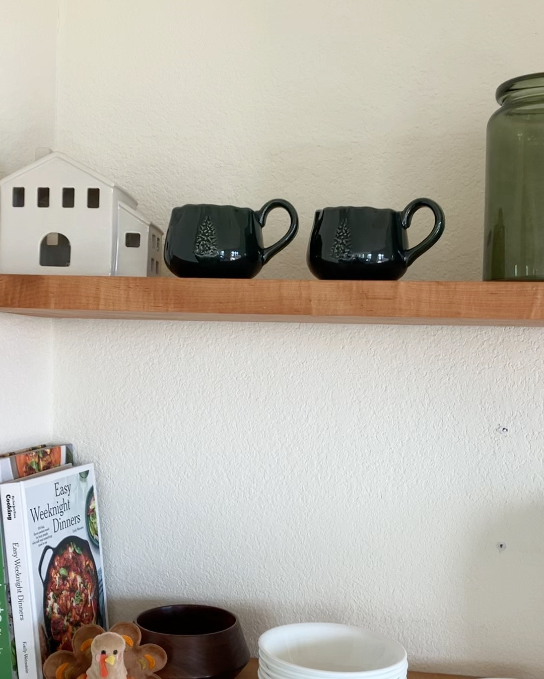 The prettiest green for holiday cocoa or coffee. ☕️

#LTKSeasonal #LTKHome #LTKHoliday