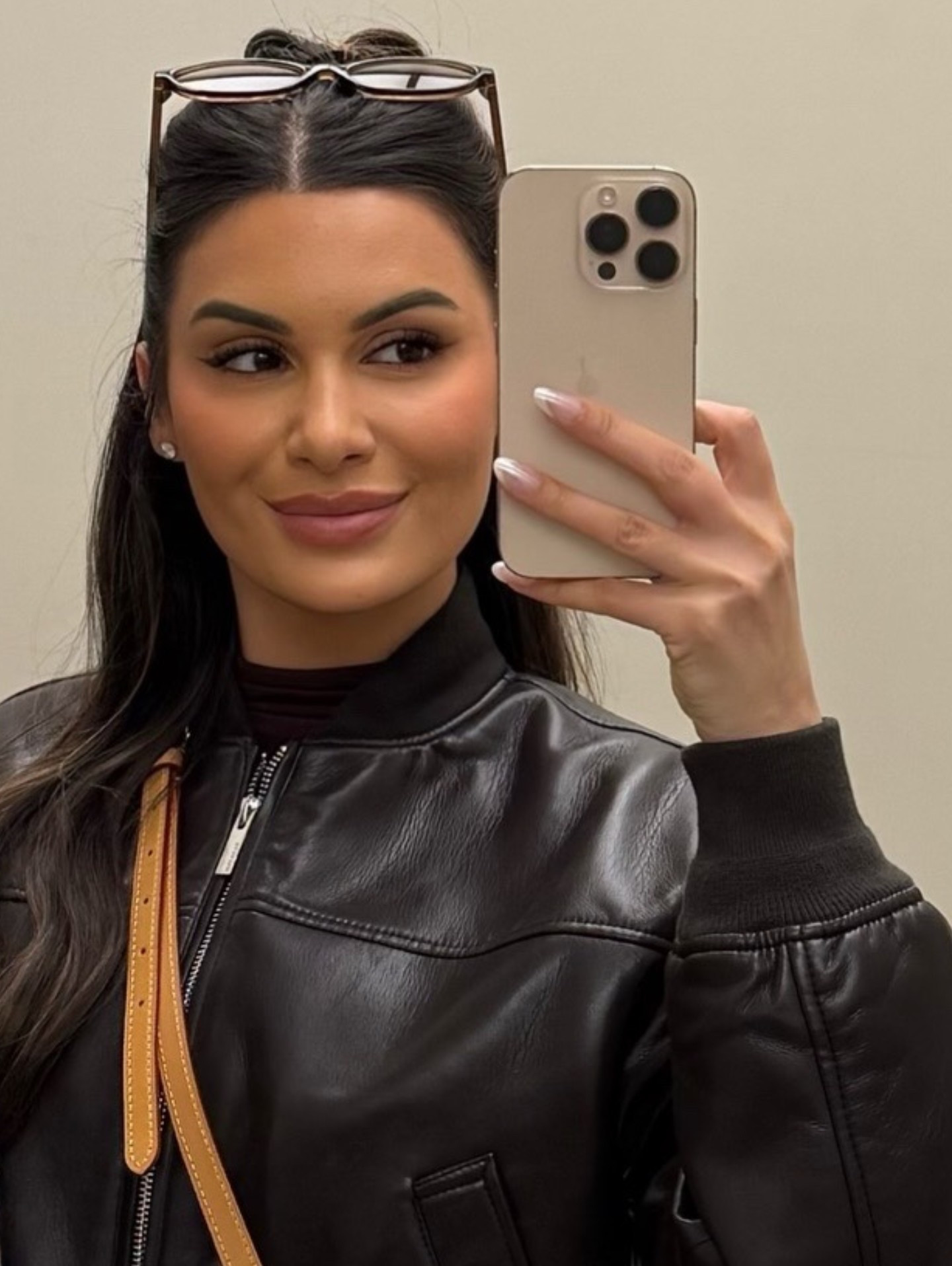 The cutest and most durable press ons. These are the chrome French!! @oliveandjune #oliveandjunepartner