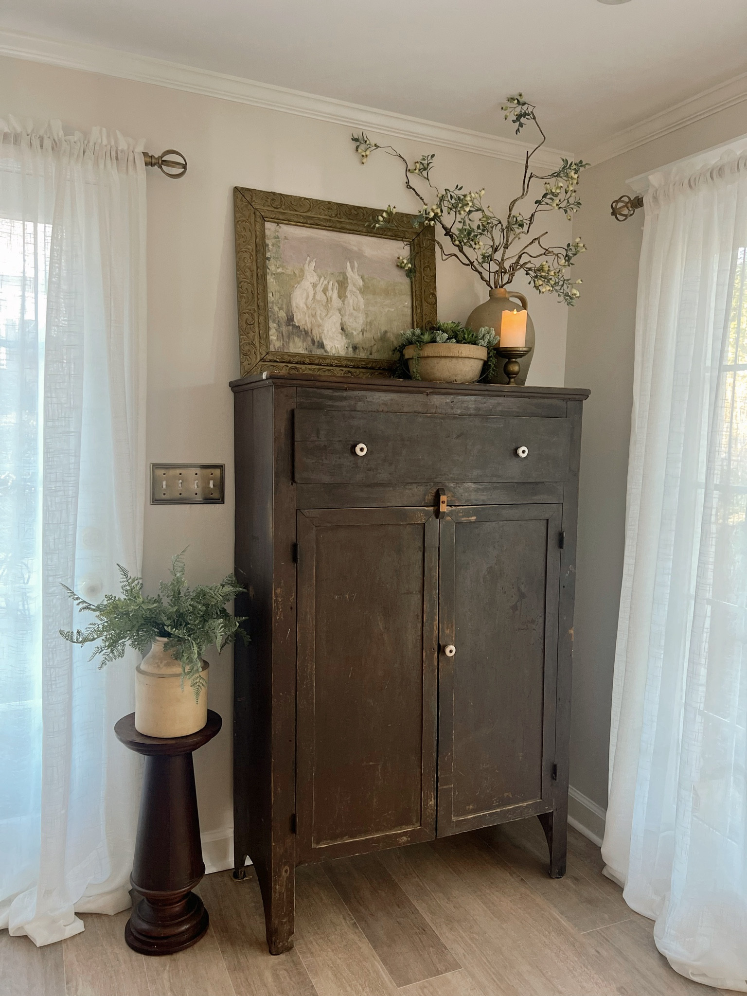 I love vintage prints and this bunny is one of my favorites !

#LTKSeasonal #LTKhome #LTKfamily