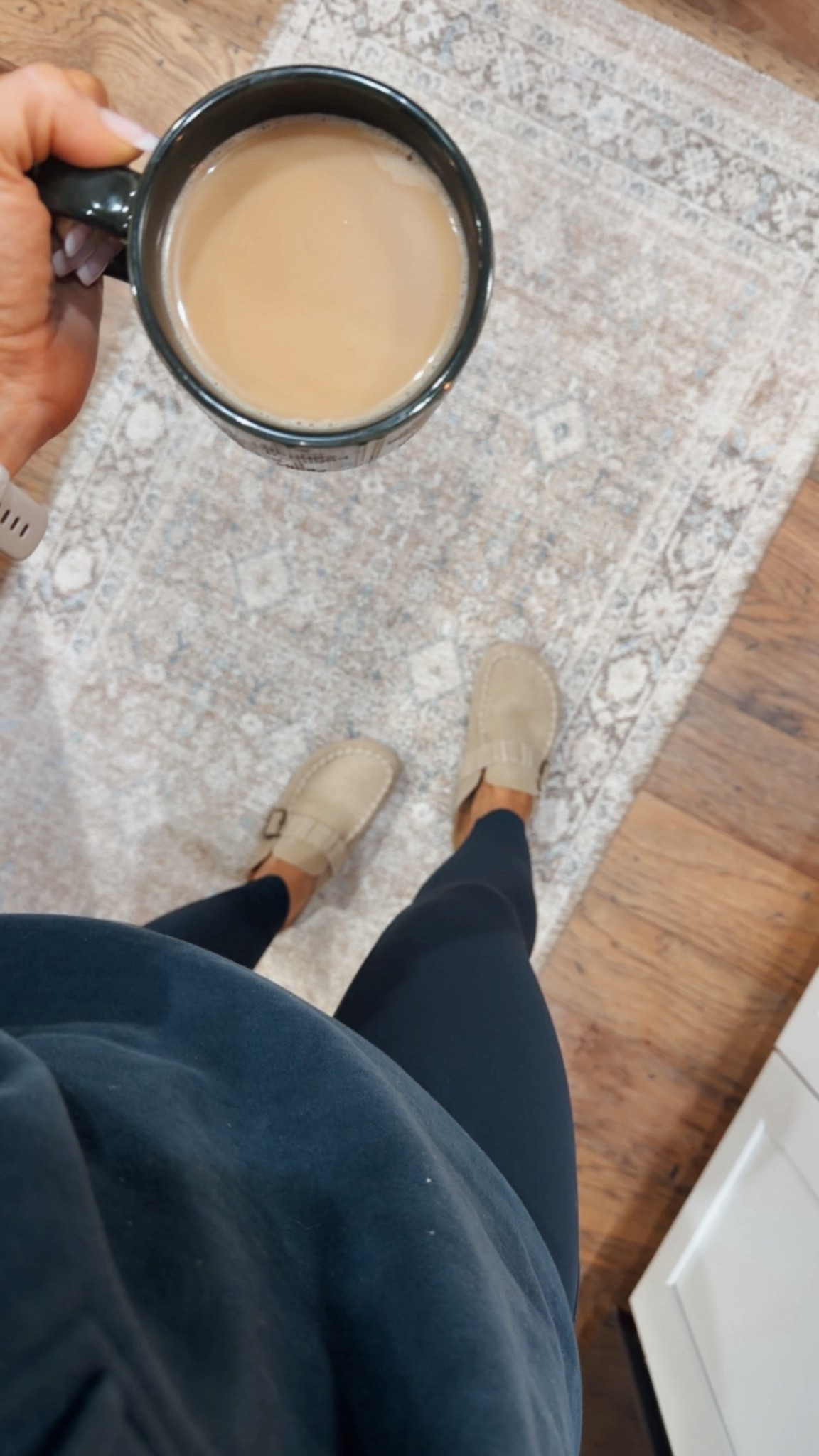 Staying cozy at home outfit. @amazon #amazonfinds #amazonstyle #ootd #momlife #lounge #weekend

#LTKgrwm #LTKootd #LTKHoliday