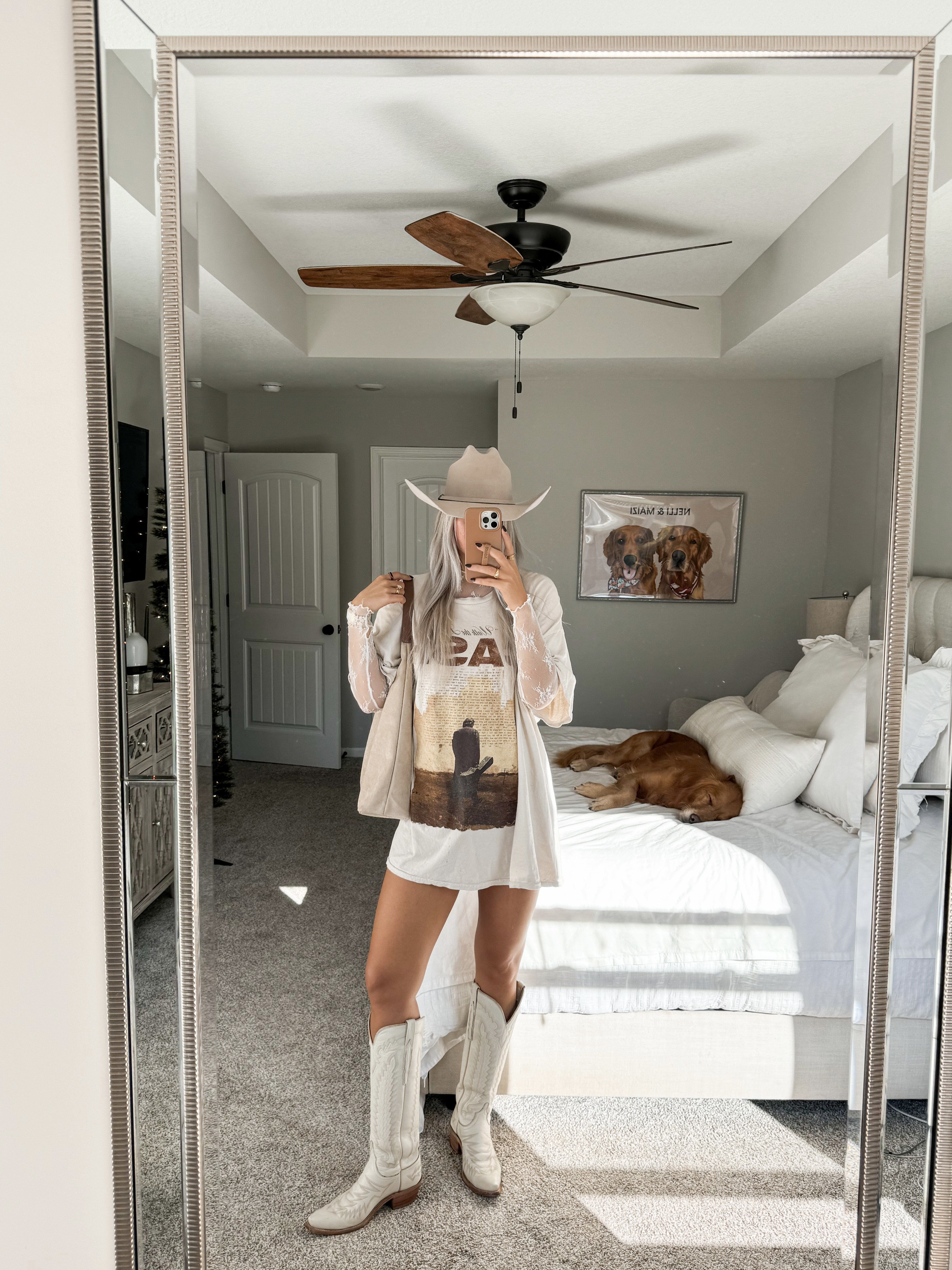 lace top outfit inspo 

#LTKCyberWeek #LTKFindsUnder50 #LTKStyleTip