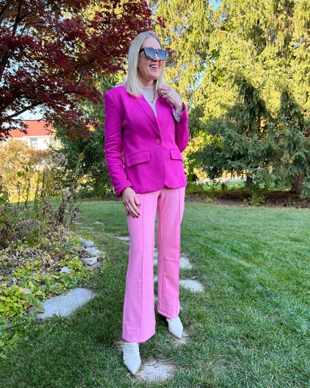 Barbiecore trend for the office. Bright pink workwear outfit. Bright pink blazer, pink trousers.

Use code DOUSED10 for 10% off at Gibsonlook.



#LTKstyletip #LTKworkwear #LTKSeasonal