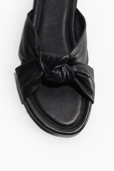 Knot-detail Leather Sandals - No heel - Black - Ladies | H&M US | H&M (US + CA)