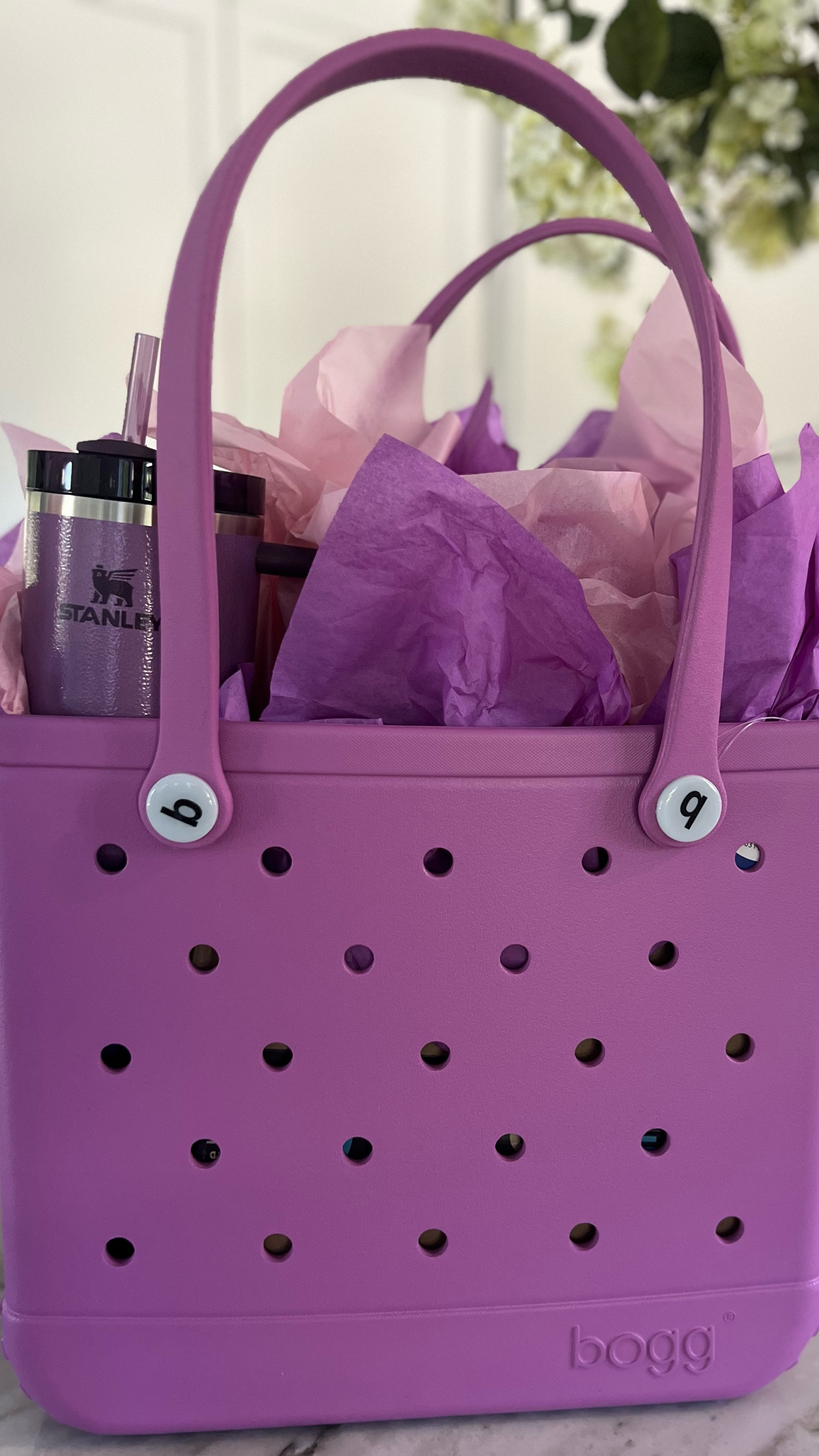 Raffle item idea….gift
Bogg bag and Stanley.

Giveback, Stanley, raffles, fundraiser, gifts, pickle ball, sports mom

#LTKGiftGuide #LTKHome #LTKStyleTip