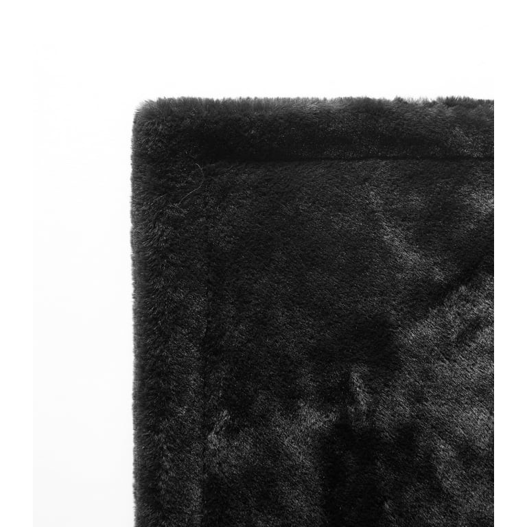 Cozy Haven Oversized Faux Fur Throw Blanket, Black, 50" x 72" | Walmart (US)