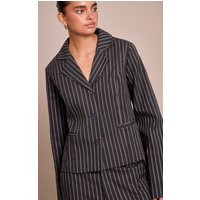 Dark Navy Pinstriped Cropped Fitted Blazer | PrettyLittleThing US