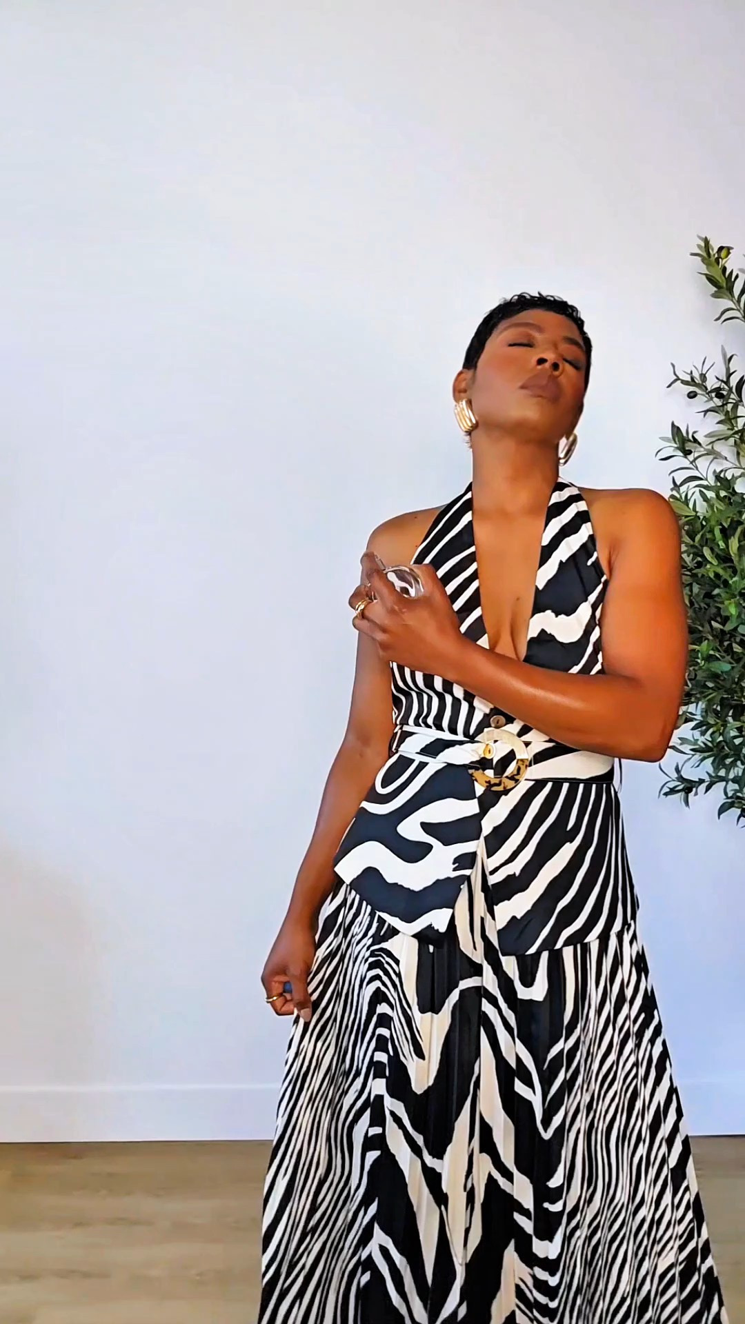 Rooftop Brunch Days Are Like....Wide leg pants set, abstract print, zebra printSize: Small

#LTKootd #LTKgrwm #LTKPetite