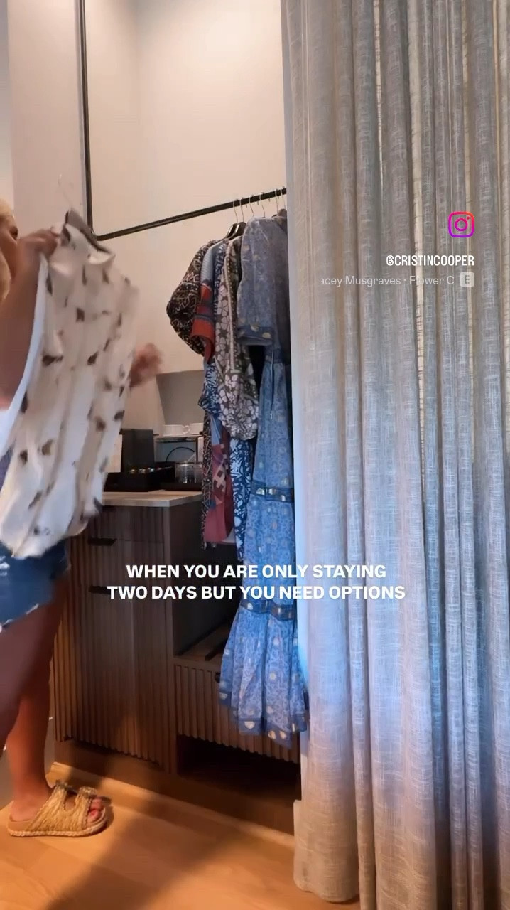 Yes sir I will be needing that luggage cart…
My favorite Amazon dresses & recent fall fashion finds!)

Checked in @rivethousehotel with just a few bags.

#packing #amazonfashion

#LTKStyleTip #LTKSeasonal