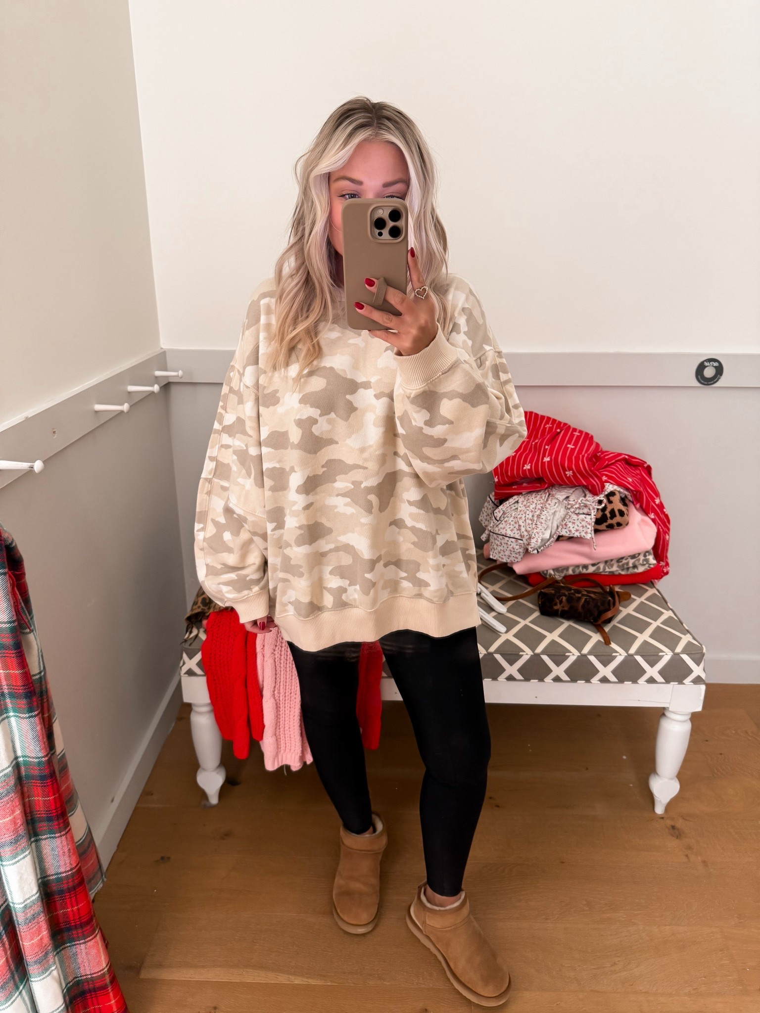 Holiday lounge try on haul 

#LTKHoliday #LTKCyberWeek #LTKGiftGuide