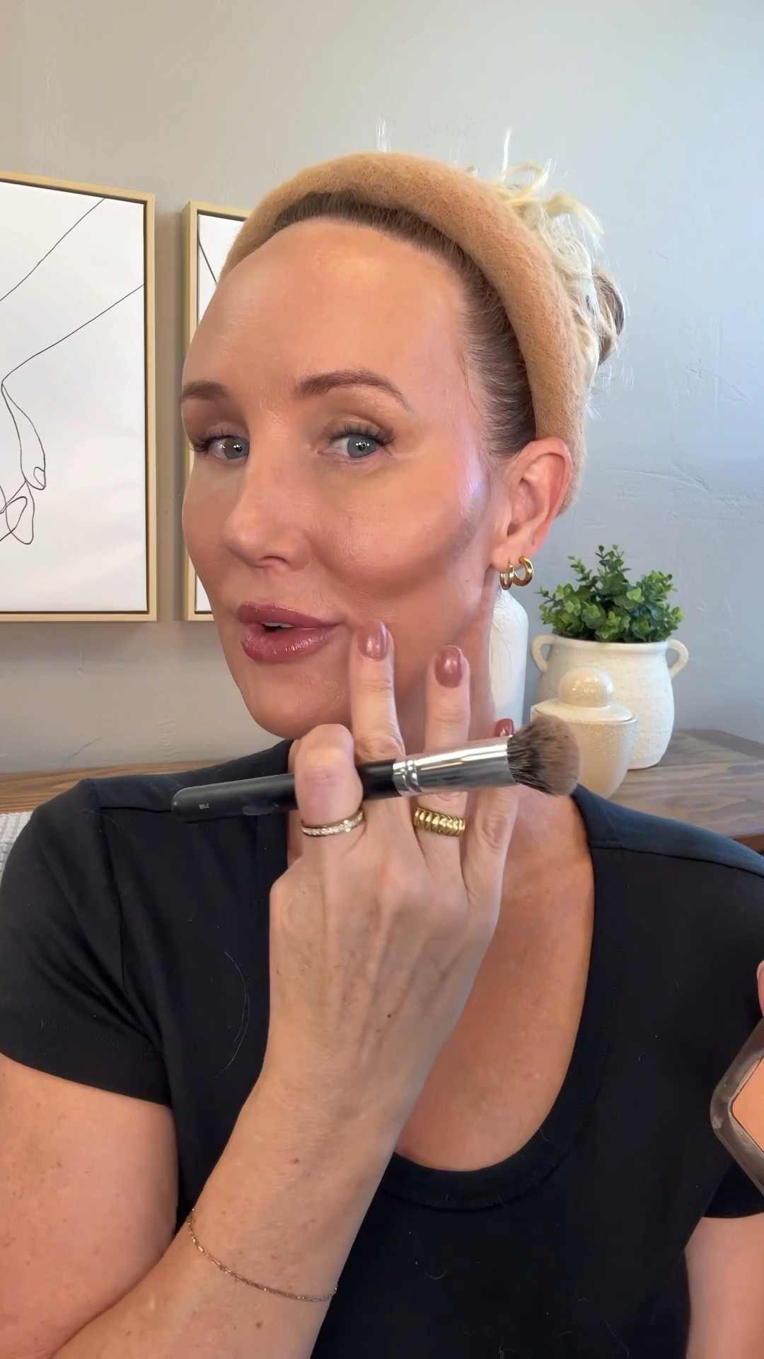 Face slimming and lifting vs. cheek lifting contour! What side do you like better? 

Contouring the mature face!!! Weather you want to contour for facial slimming and lift, or to plump and lift the cheek; subtle contouring adjustments make a huge difference! ❤️ #contouring #creamcontour #makeuptips #over40makeup #contouringhacks @m.ph by Mary Phillips 

#LTKBeauty #LTKHoliday #LTKOver40