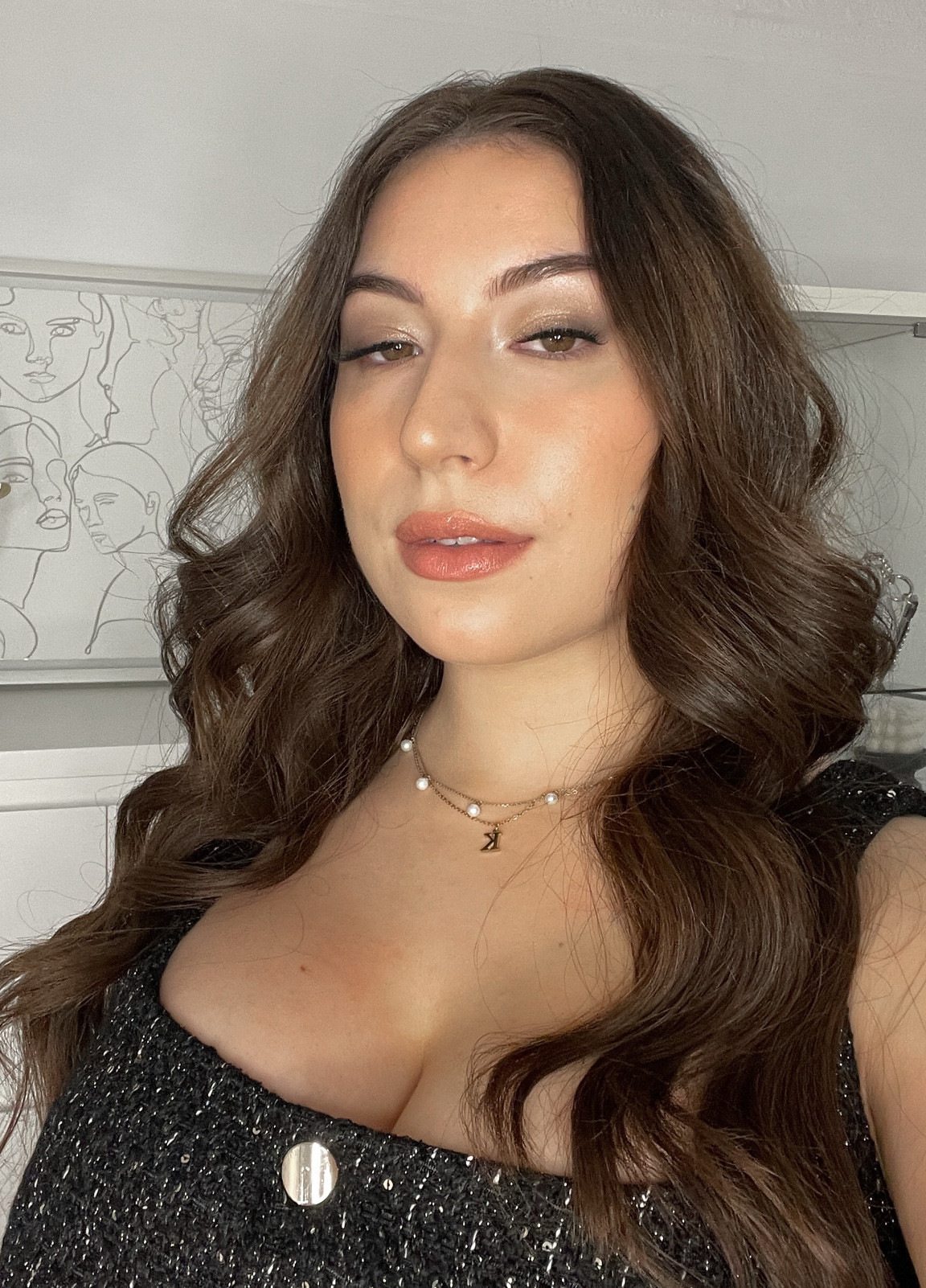 Glam Holiday Makeup 💋✨🎱

IG & TT: @katlpx

#LTKbeauty