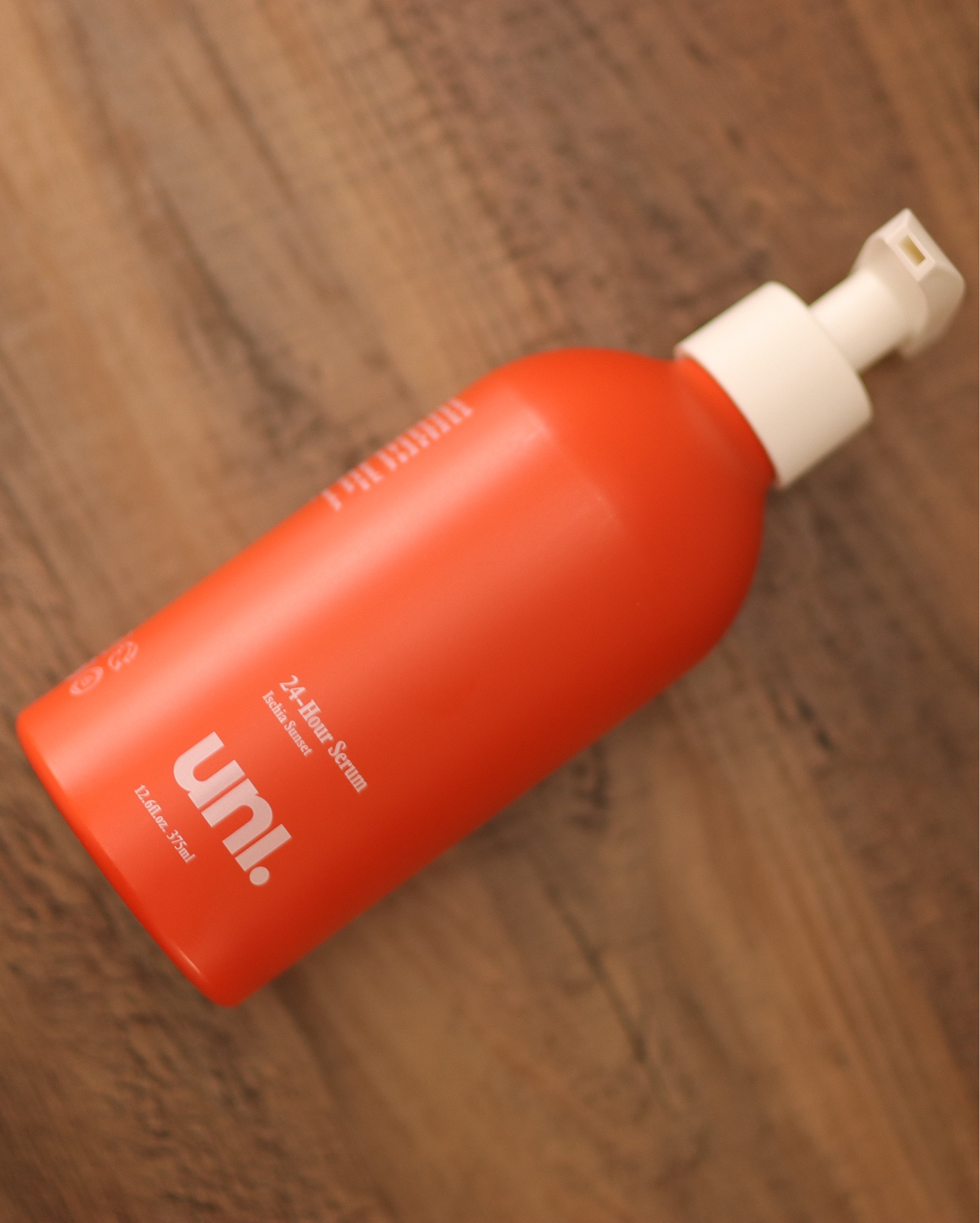 I apply the UNI 24hr Serum onto wet skin, in the shower, to lock in moisture.  This is great if you want hydration, without the glow!