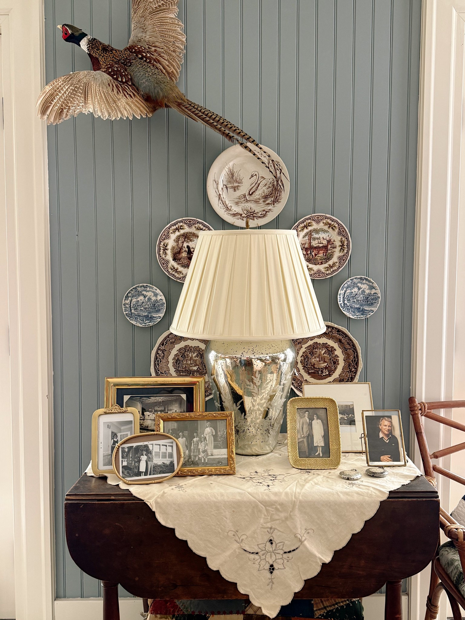 Cozy cottage lamp
Trick! See my instagram for more details: @lizmariegalvan

#LTKHome