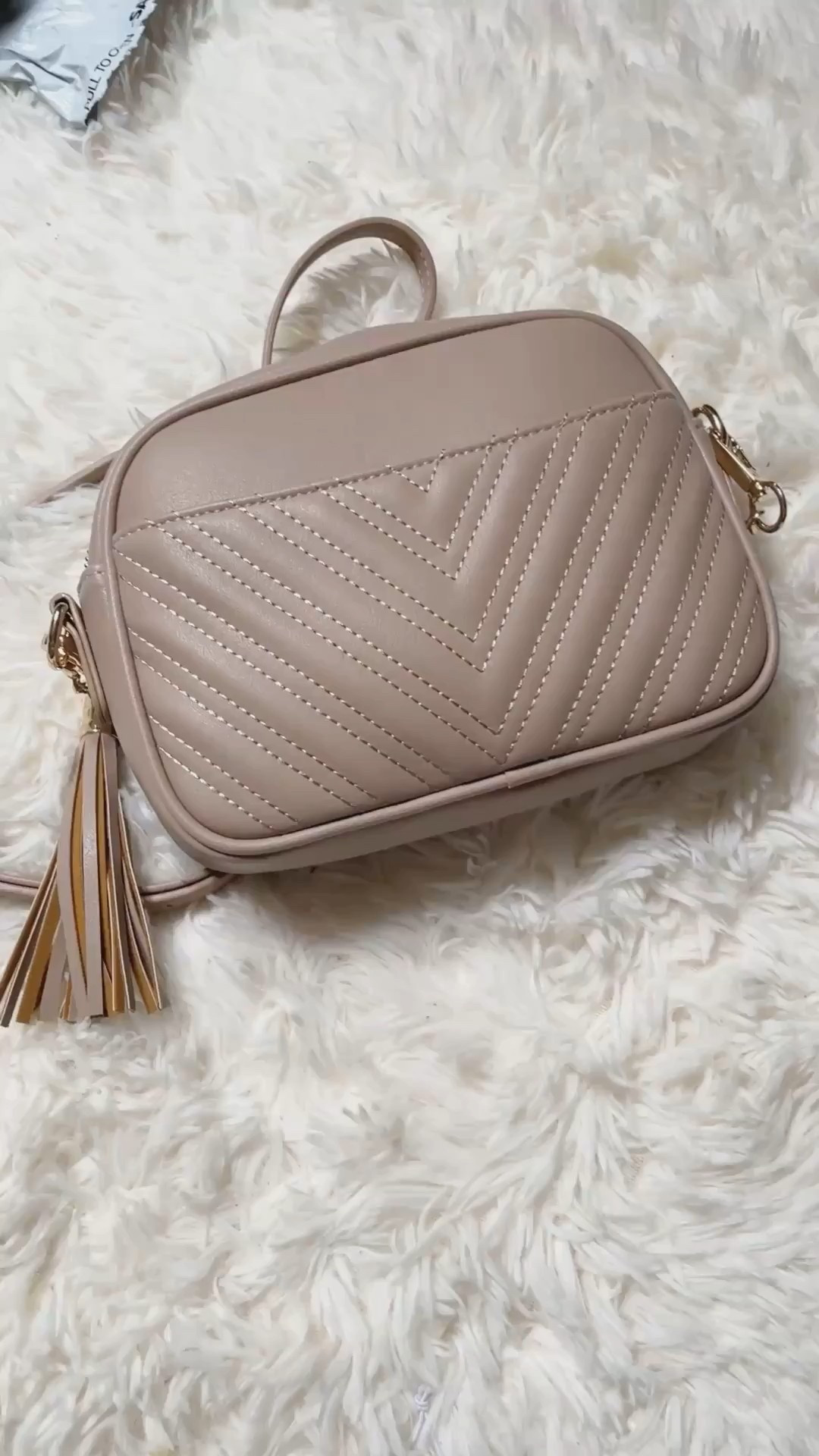 Love this cute crossbody
Perfect for 
East coast summer
Evenings 
High fashion looks for less

Fall fashion 
Neutrals 

#LTKSeasonal #LTKItBag #LTKStyleTip

#LTKSeasonal #LTKGiftGuide #LTKHoliday