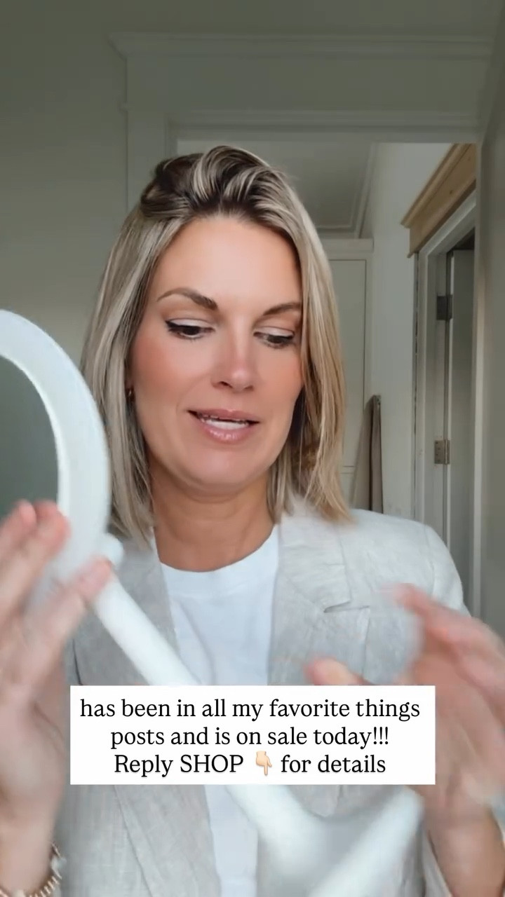 has been in all my favorite things posts and is on sale today!!!
Reply SHOP 👇🏻 for details