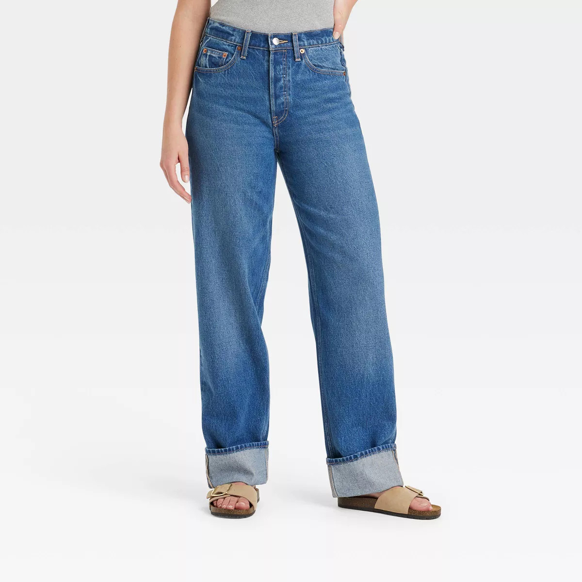 Women's Mid-Rise Cuffed 90's Baggy Jeans - Universal Thread™ Dark Wash 4 | Target