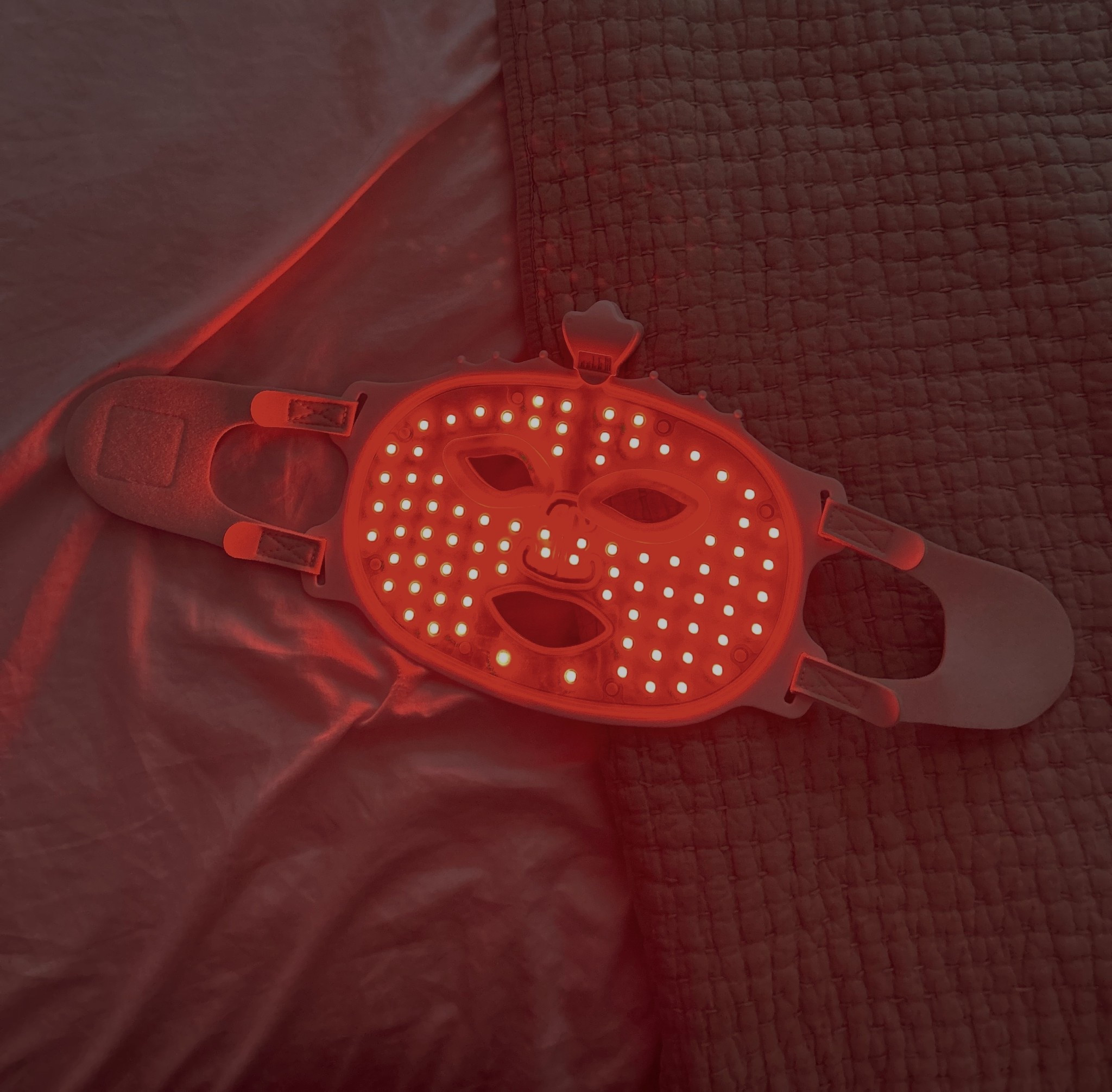 If glowing skin is the goal—this is the mask. 

I use this LED mask 5x a week to prevent acne and wrinkles, and it’s a staple in my skincare ritual.
Red light therapy that actually works—linked below.