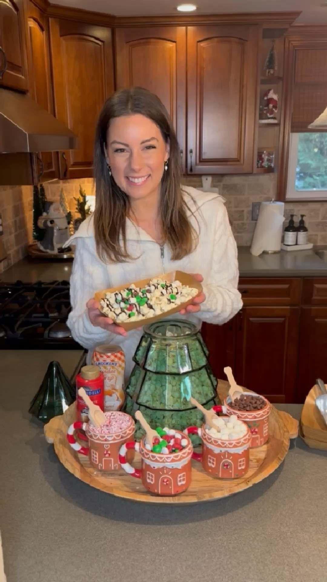 Christmas Popcorn Bar 🎄🥰

#LTKParties #LTKSeasonal #LTKHome