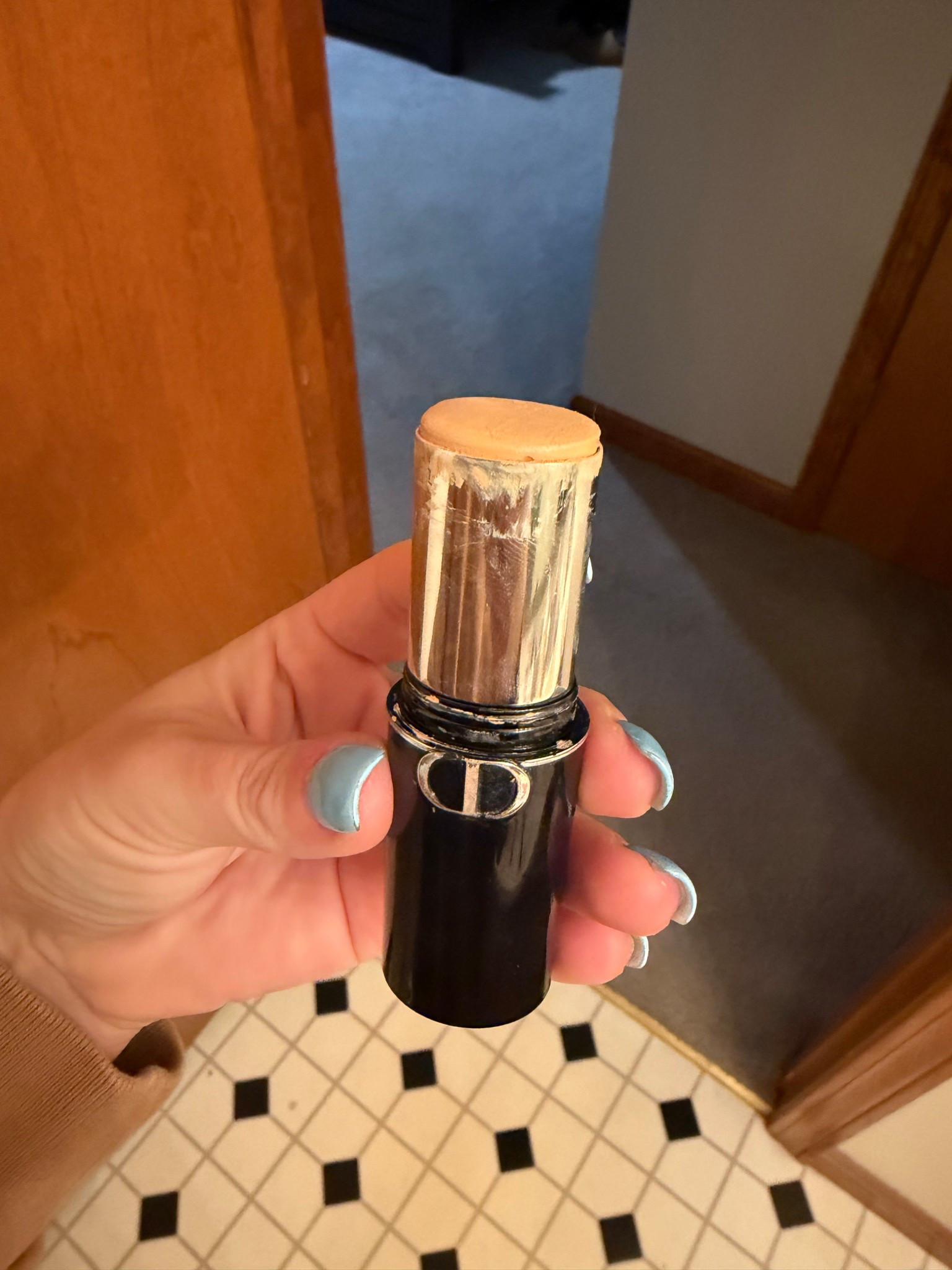 My favorite foundation currently! Worth the money 

#LTKBeauty #LTKselfcare #LTKgrwm