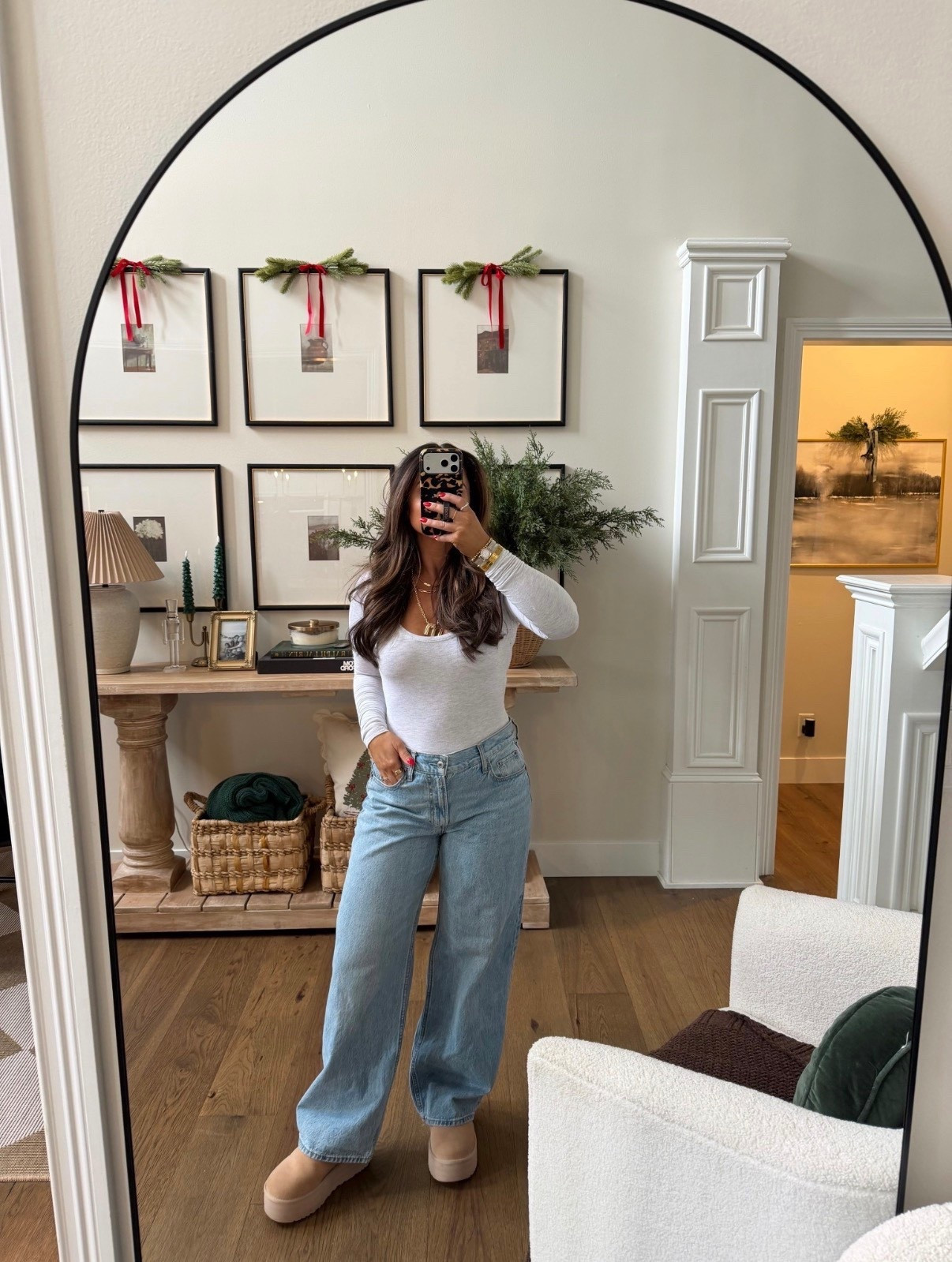 Some of my favorite Abercrombie jeans! All on sale right now ✨

#LTKSaleAlert #LTKgrwm #LTKootd