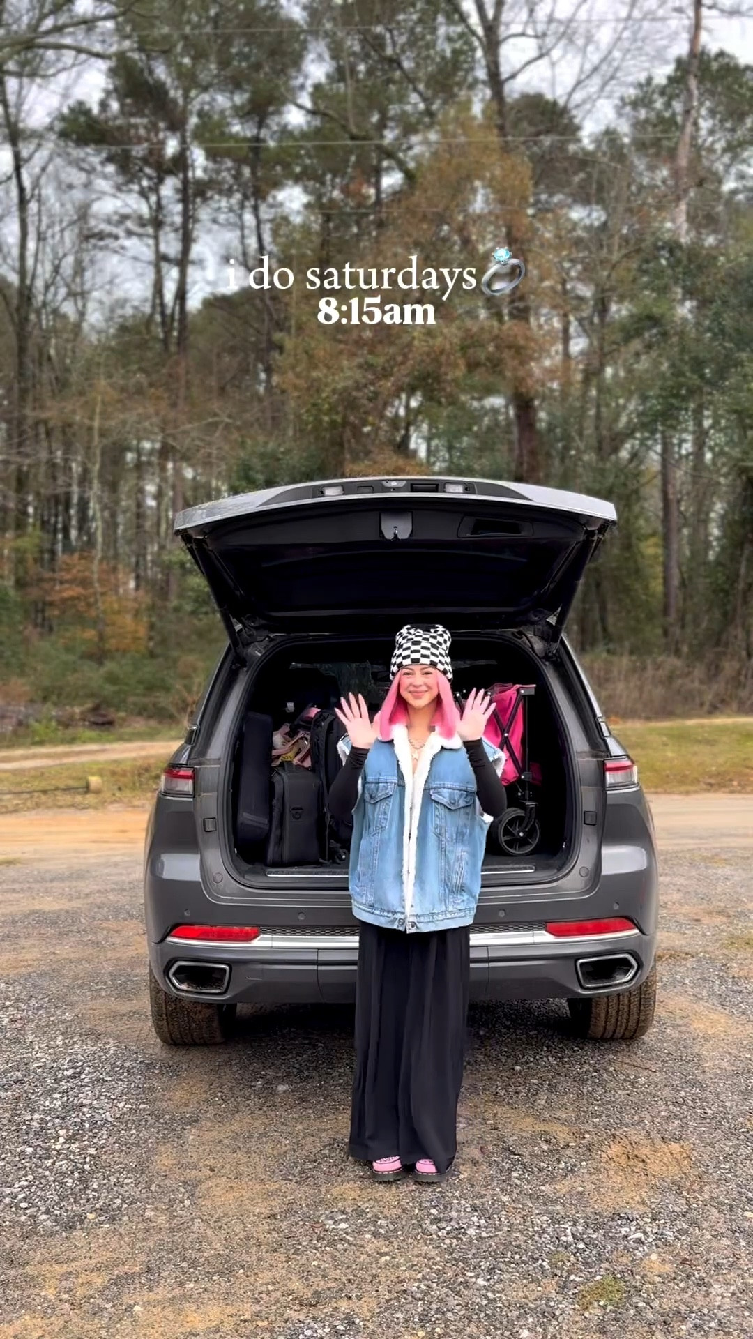 fit + kit 🫶🏻
Vest- vintage 