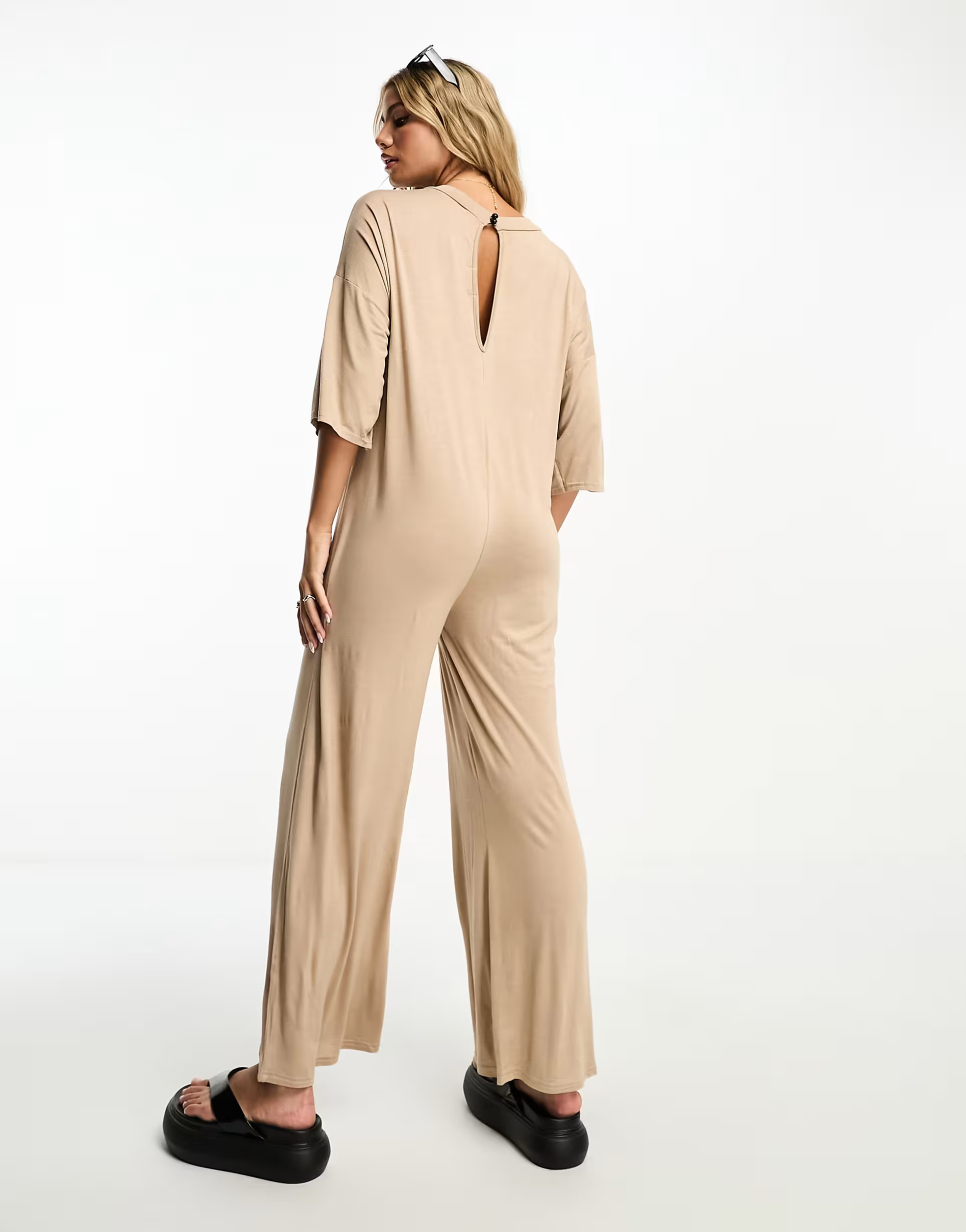 I Saw It First oversized jumpsuit in mocha | ASOS (Global)